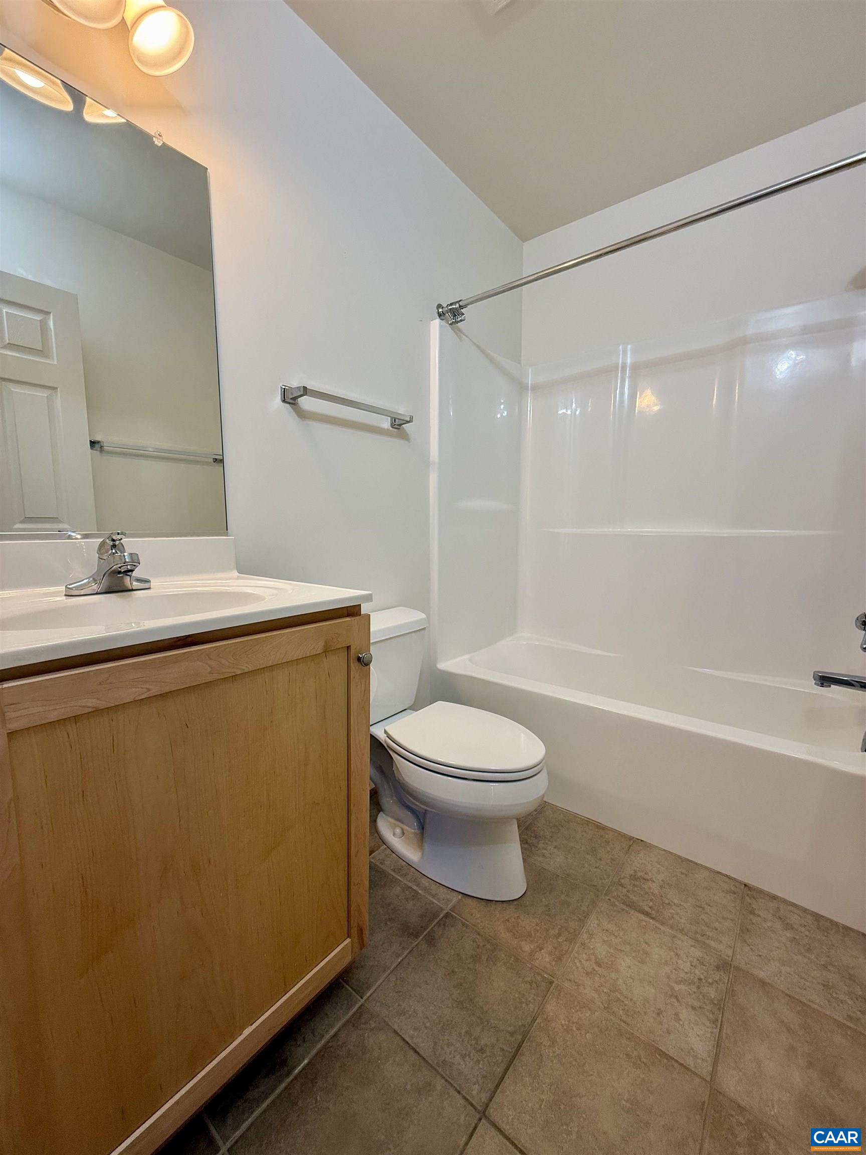 1310 COURTYARD DR