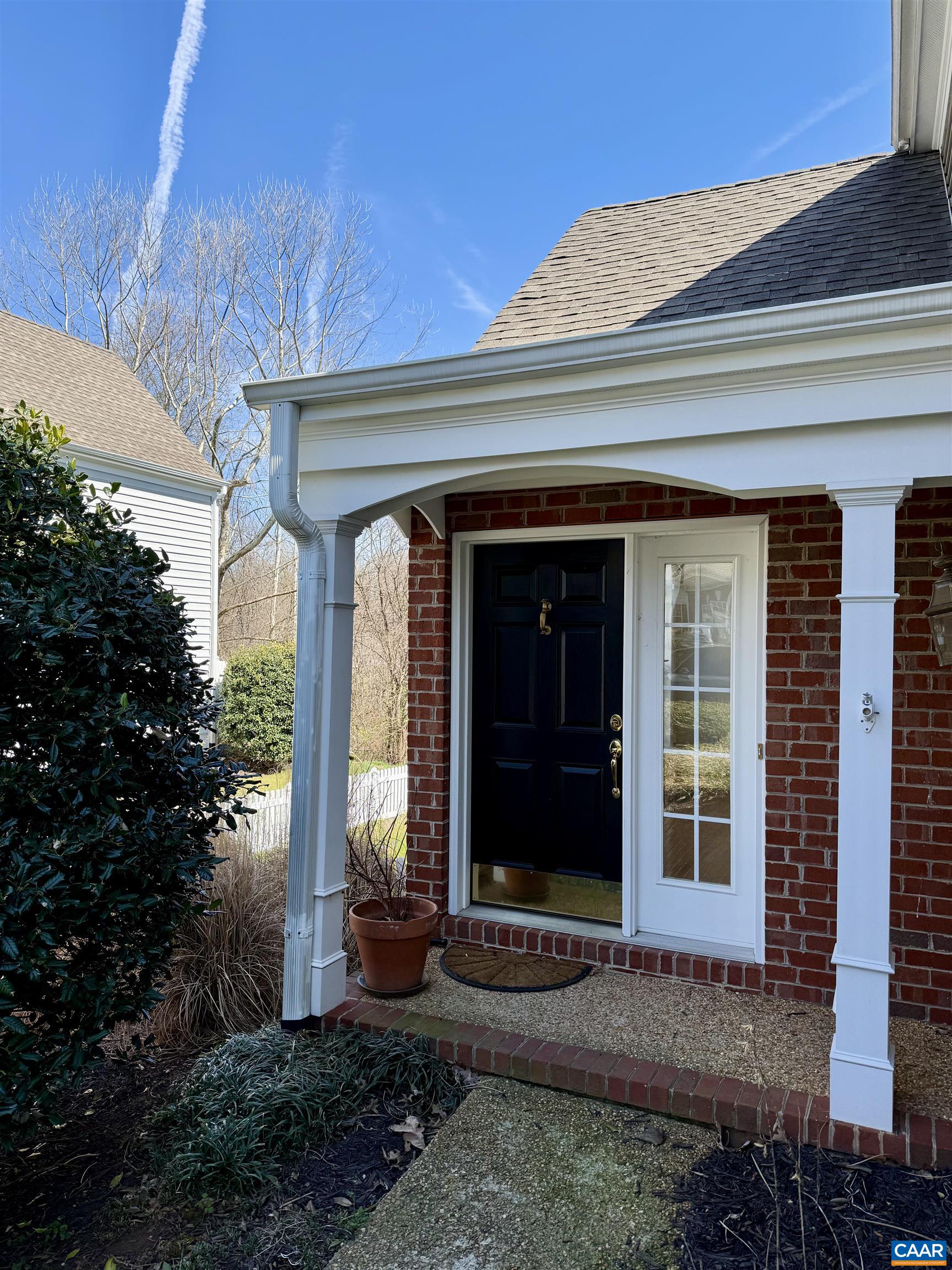 1310 COURTYARD DR