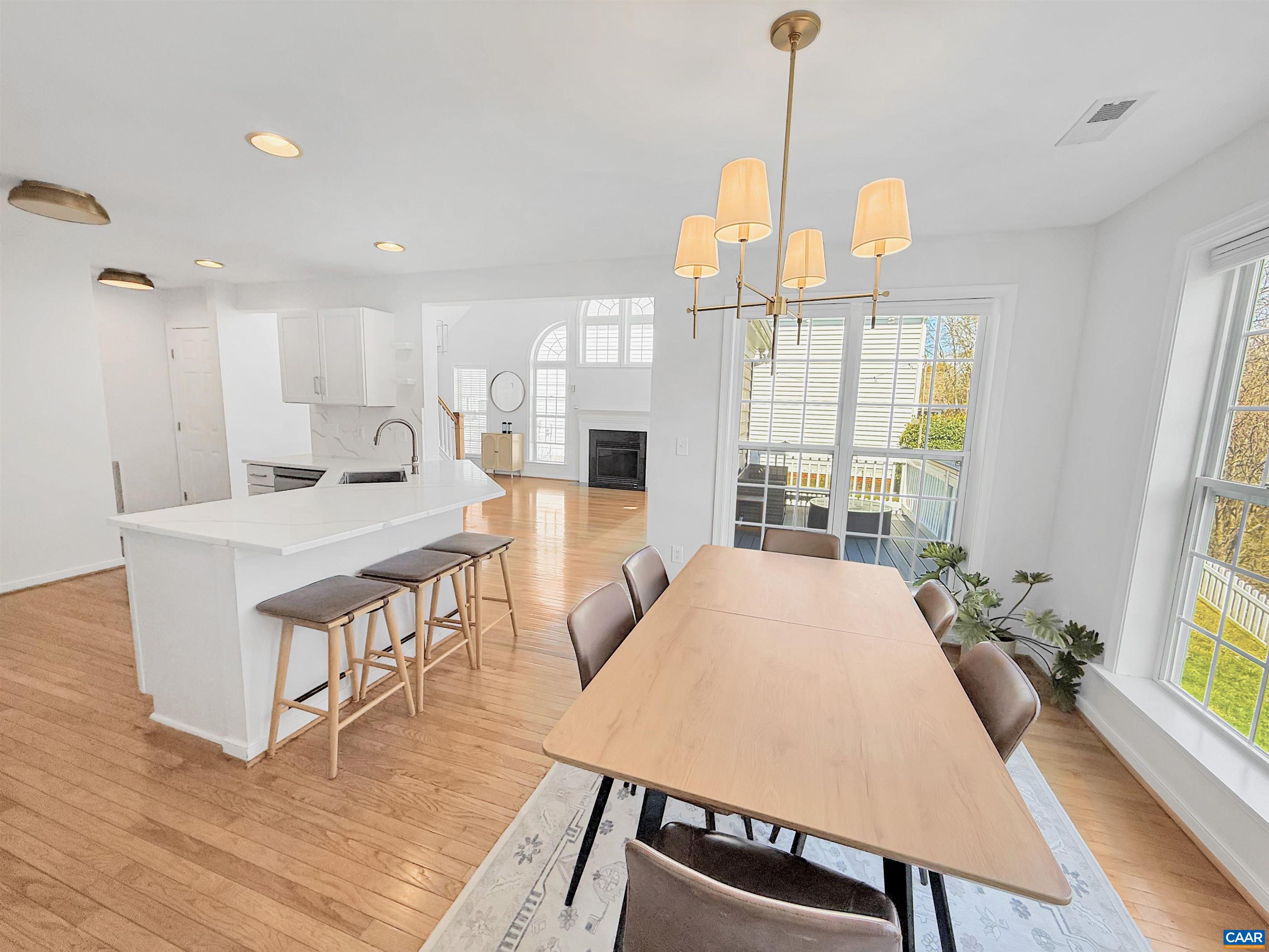 1310 COURTYARD DR