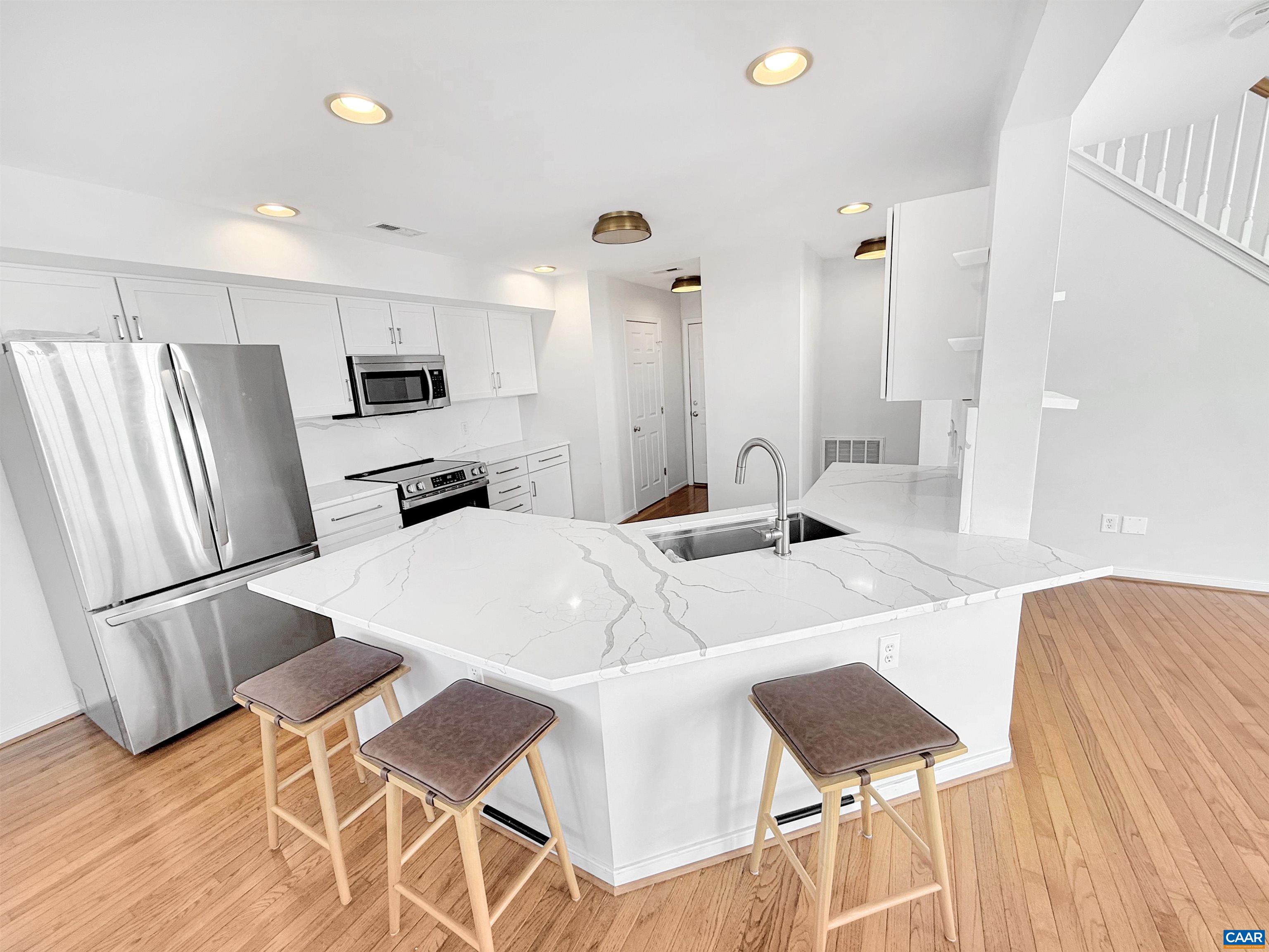 1310 COURTYARD DR