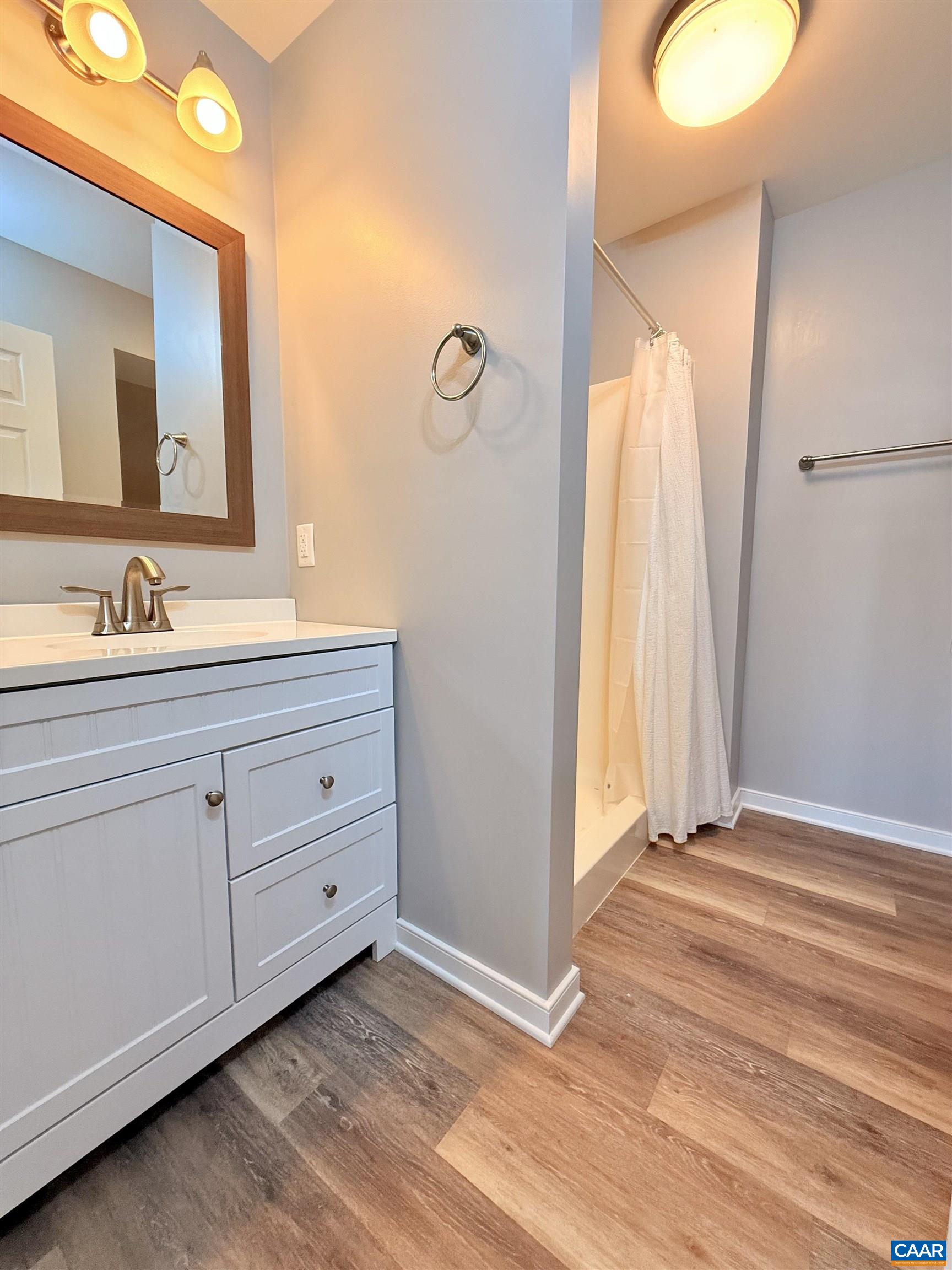 1310 COURTYARD DR