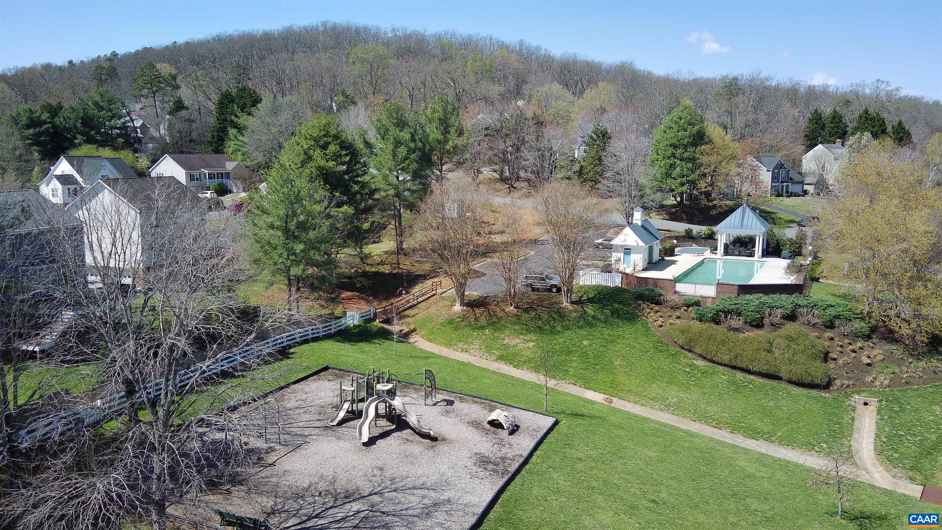 1310 COURTYARD DR