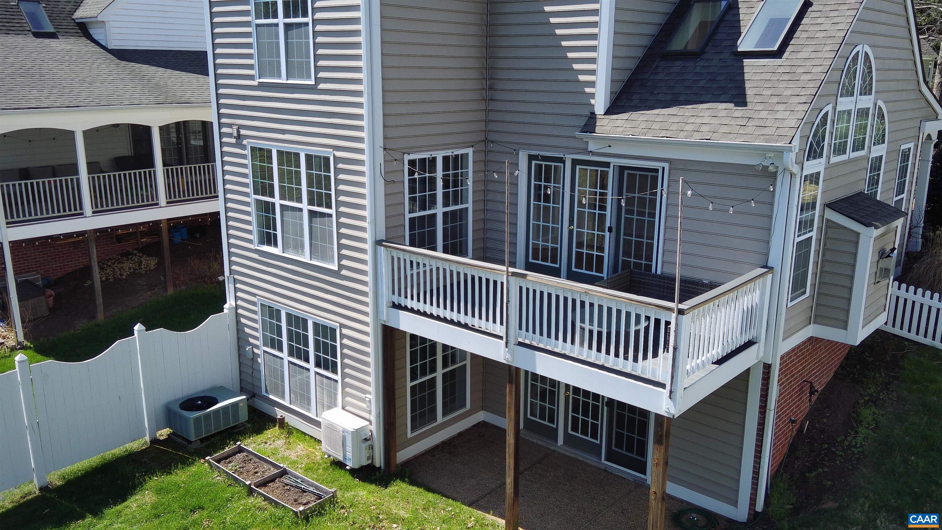 1310 COURTYARD DR
