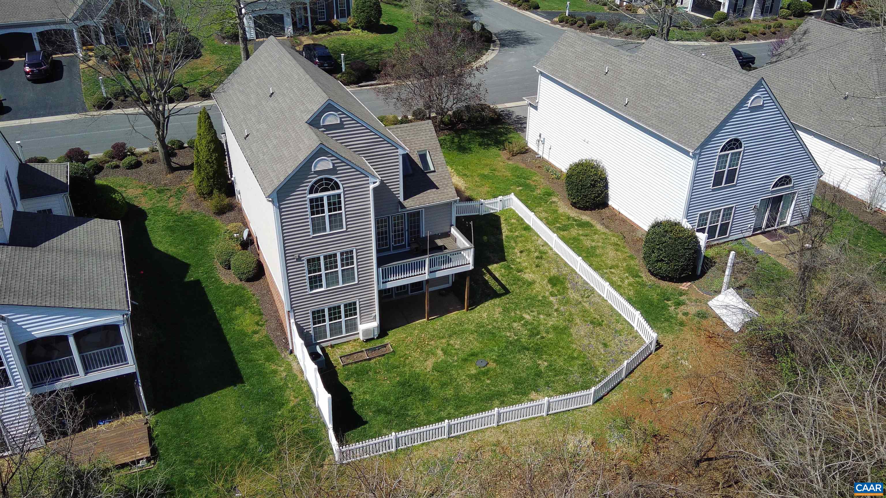 1310 COURTYARD DR