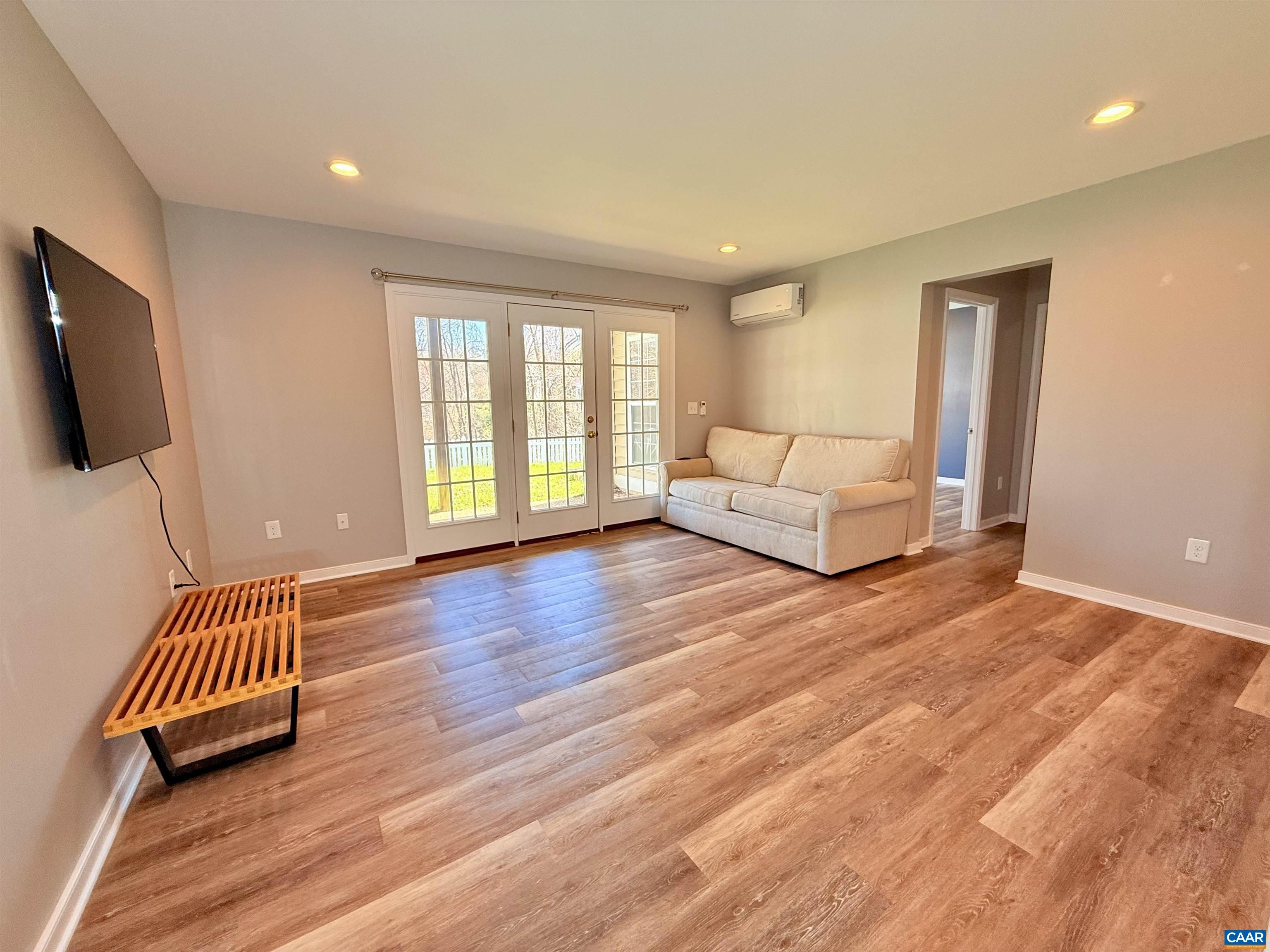 1310 COURTYARD DR