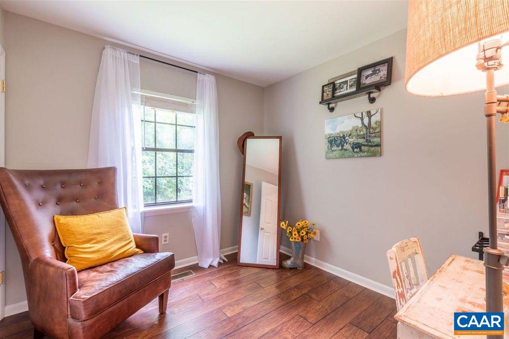 109 HAMMOND ST Unit: B