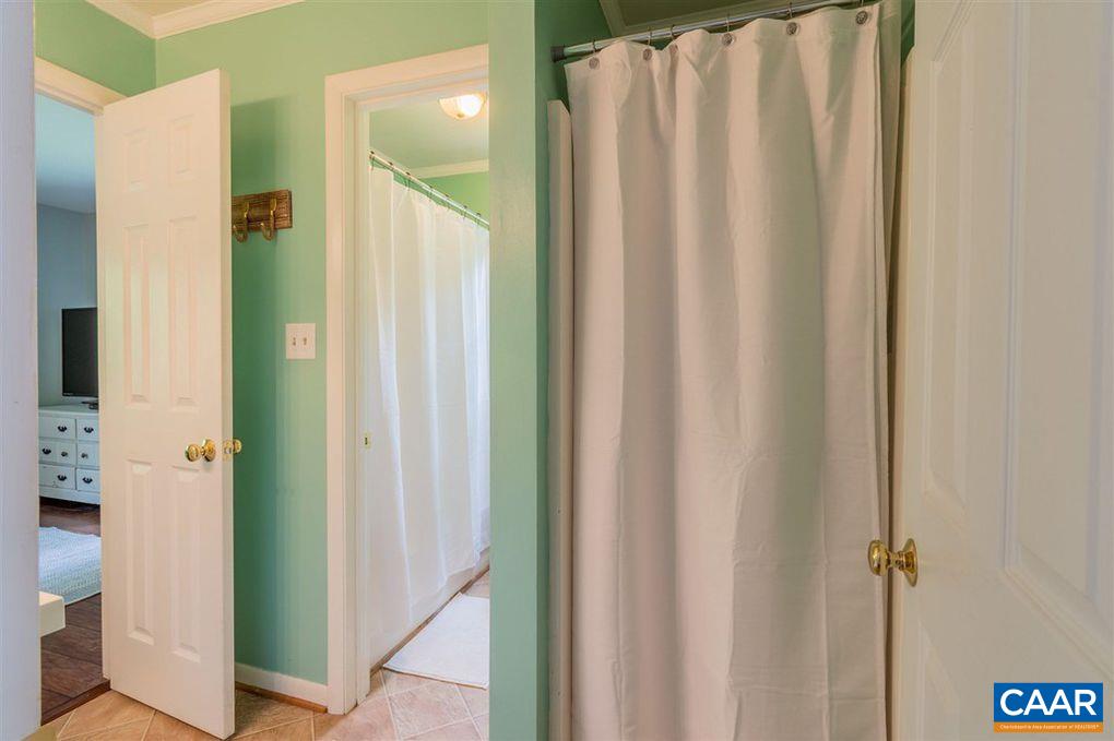 109 HAMMOND ST Unit: B