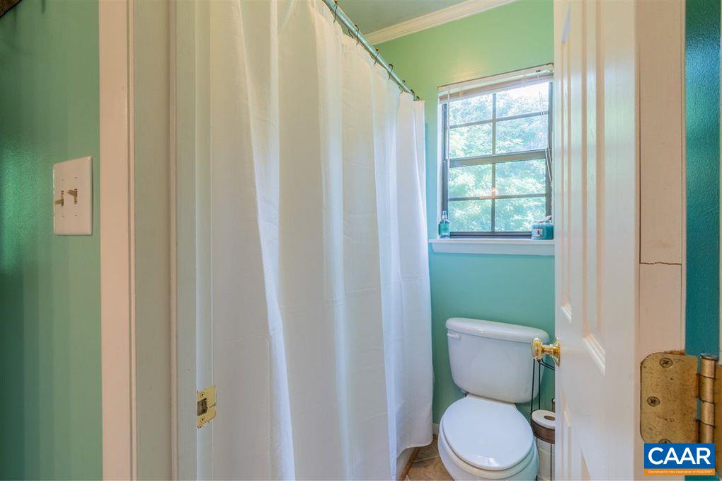 109 HAMMOND ST Unit: B