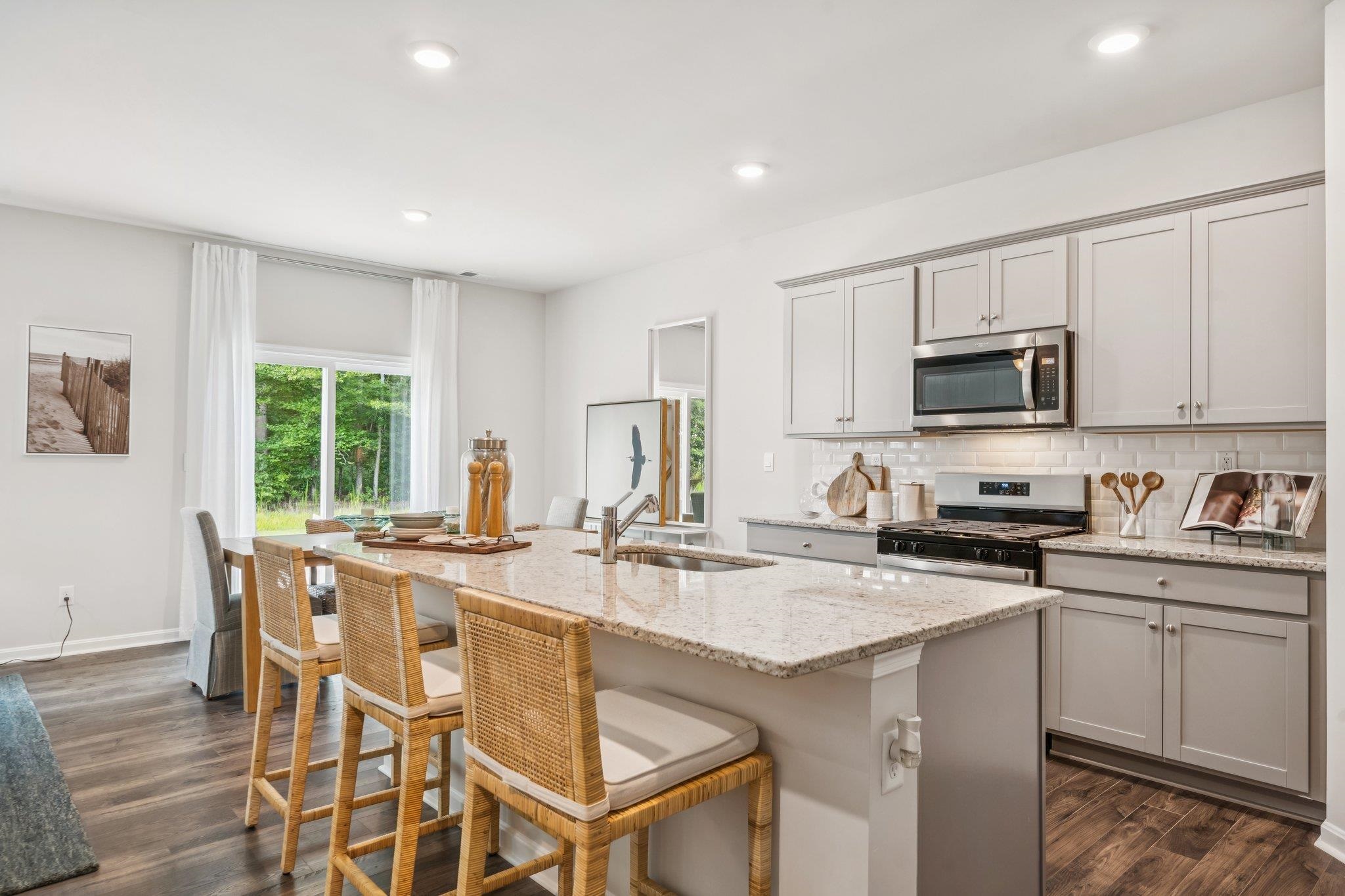 210 HAPPY VALLEY RD