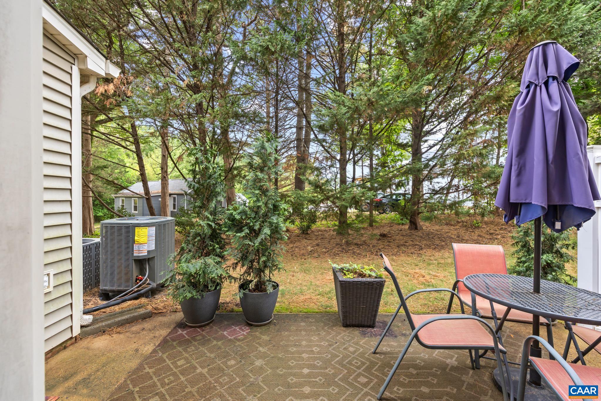 1111 SOMER CHASE CT