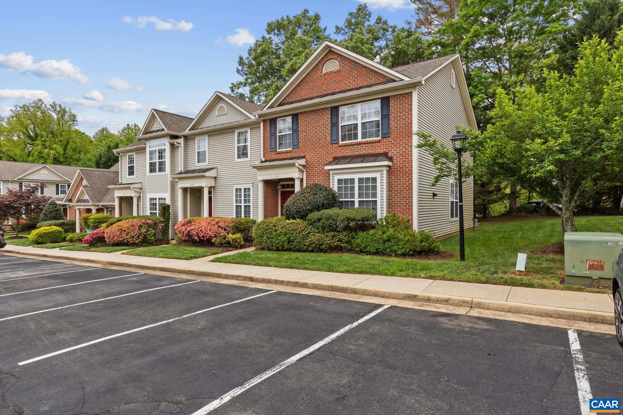 1111 SOMER CHASE CT
