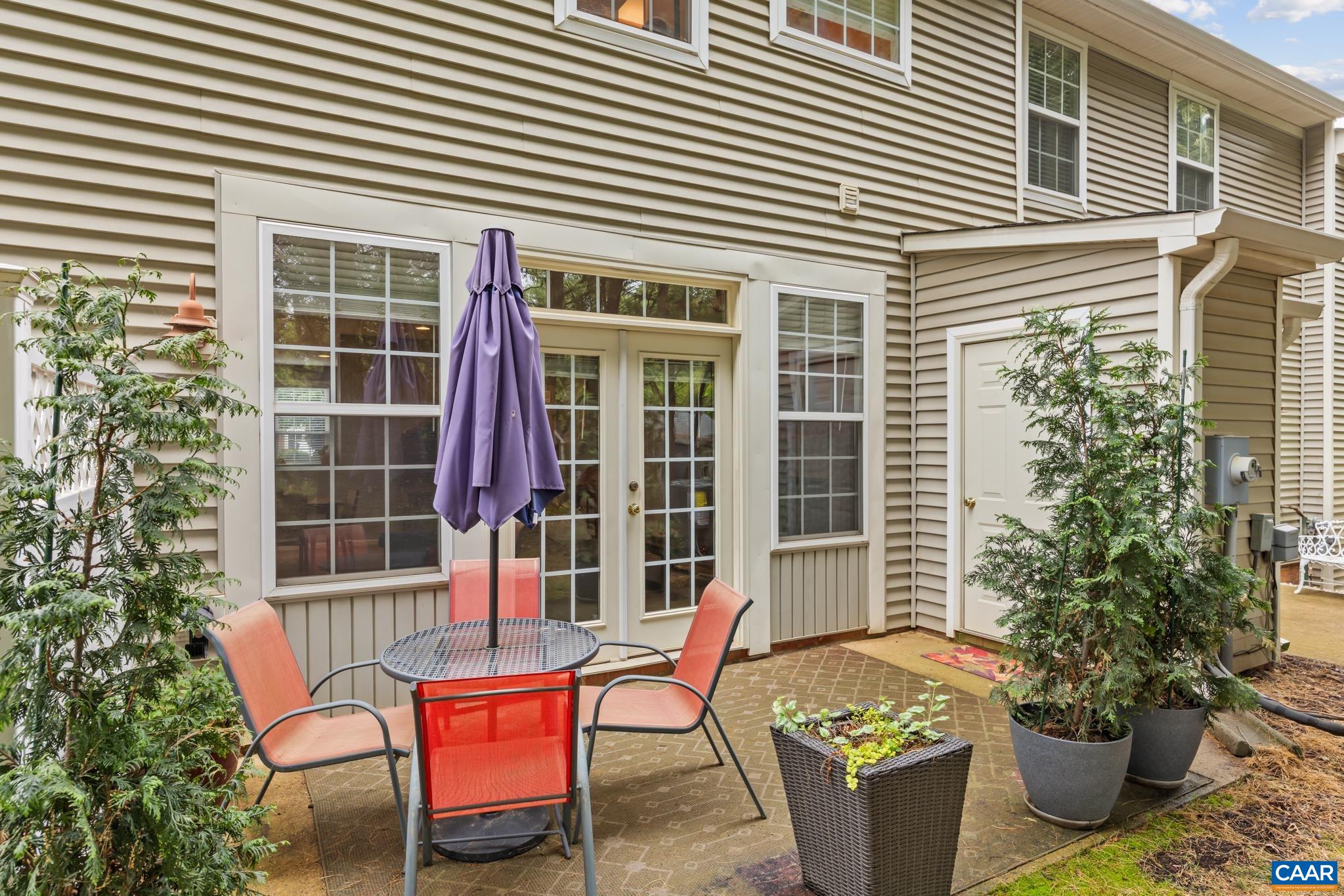 1111 SOMER CHASE CT