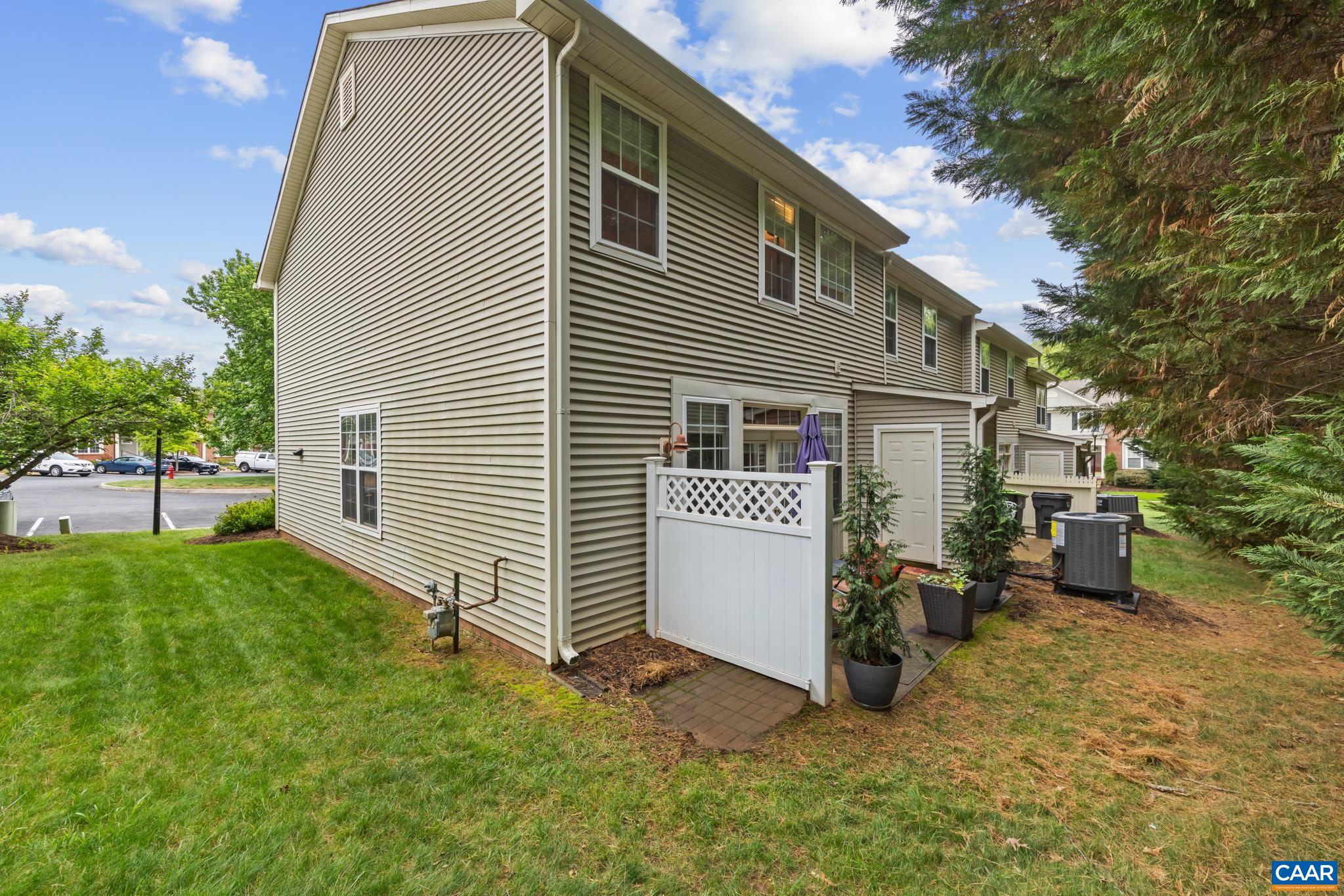1111 SOMER CHASE CT