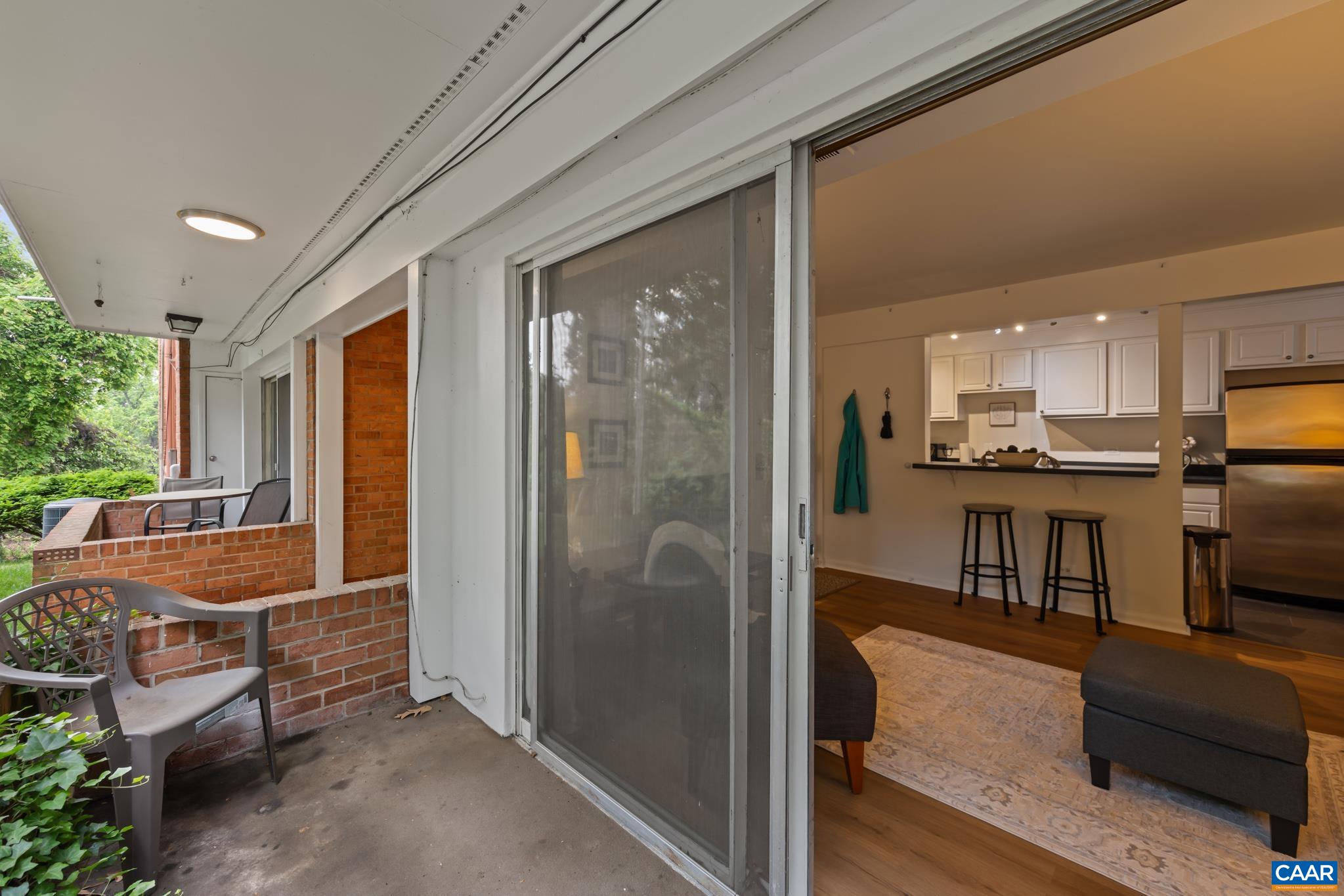 1800 JEFFERSON PARK AVE Unit: 86