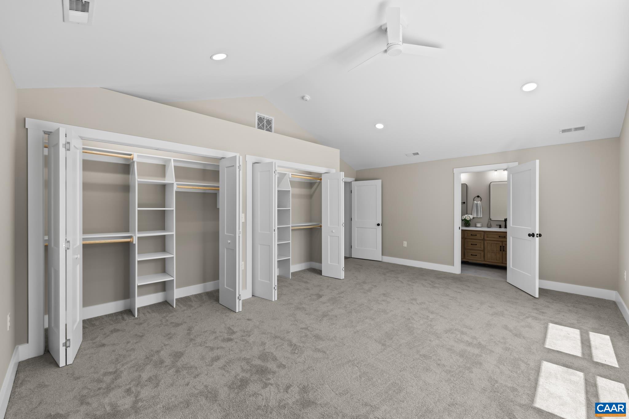 2155 THOMAS JEFFERSON DR