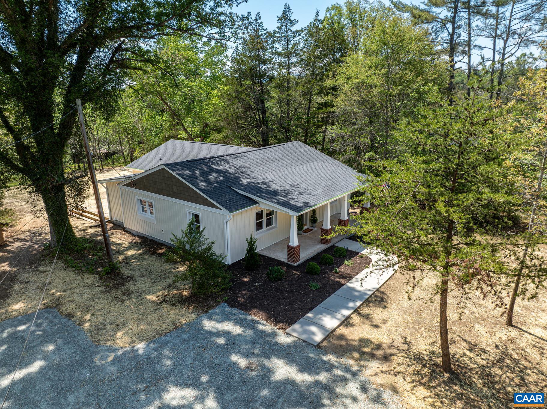 2155 THOMAS JEFFERSON DR