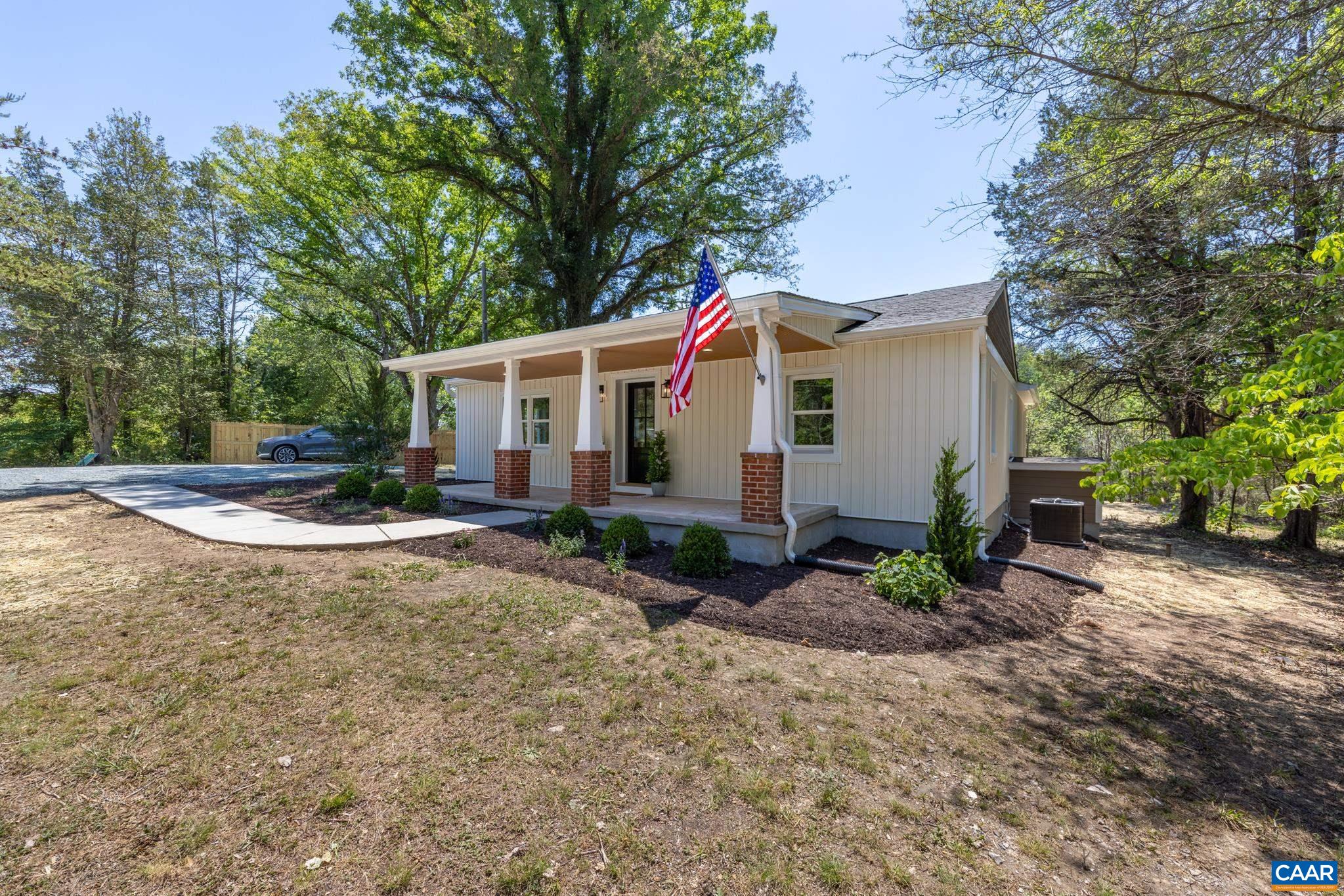 2155 THOMAS JEFFERSON DR