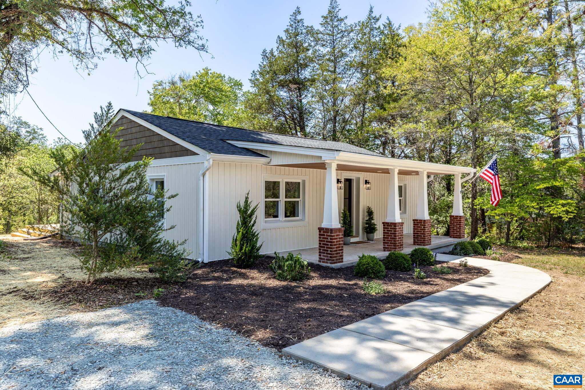 2155 THOMAS JEFFERSON DR