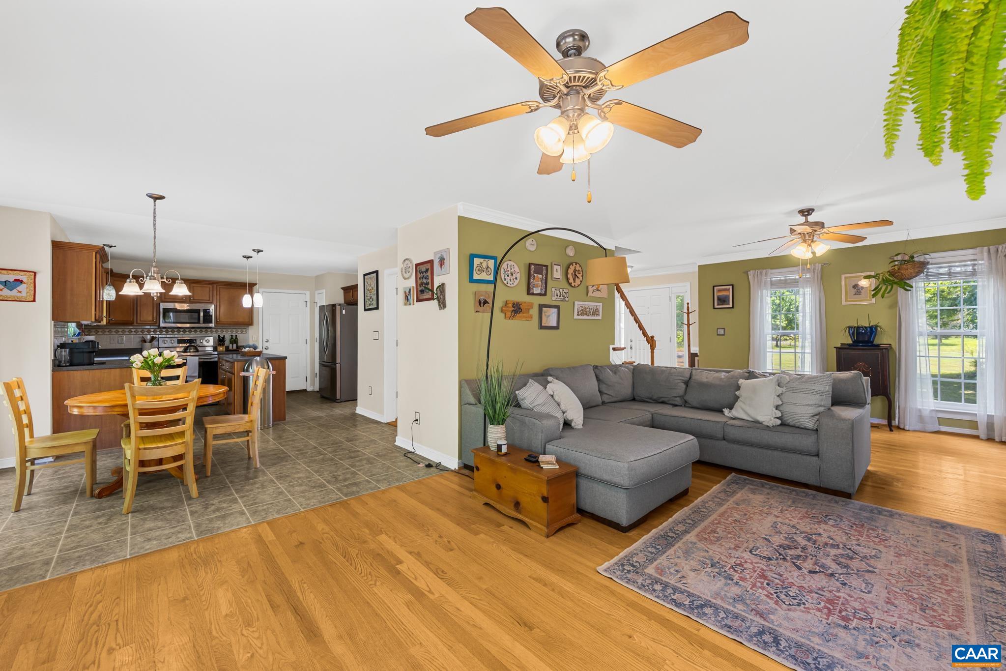 46 ROCK CREEK LN