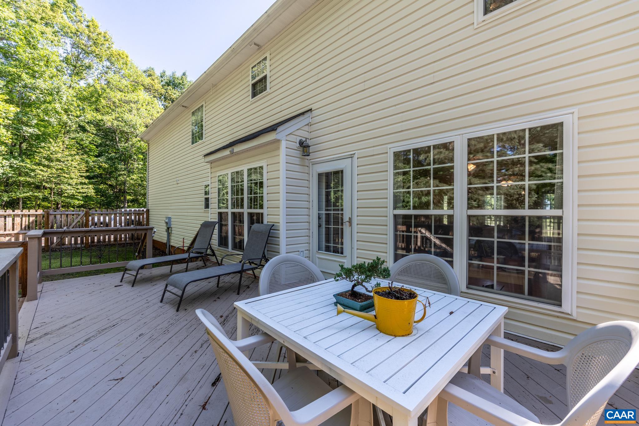 46 ROCK CREEK LN