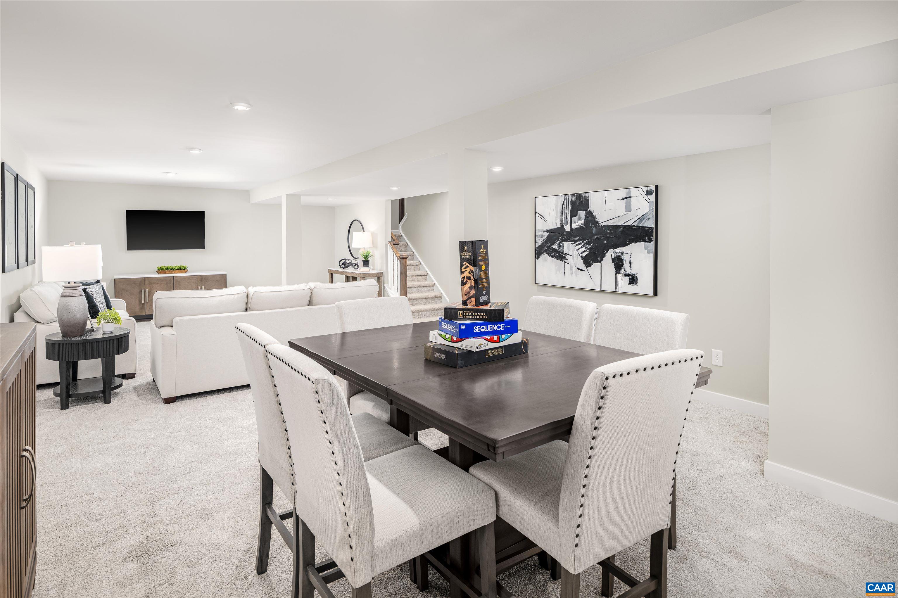12 BUTTERFIELD LN