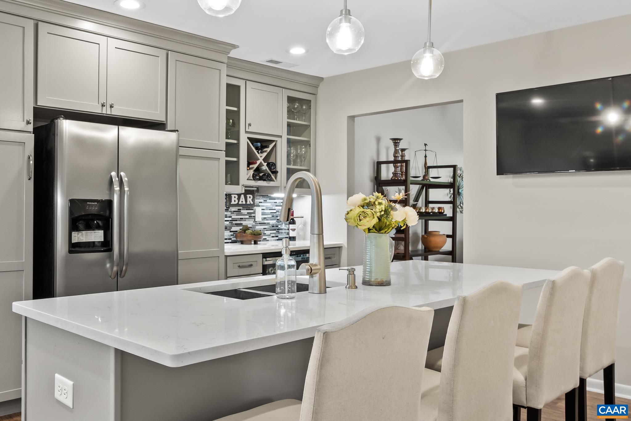101 BLITHE CT