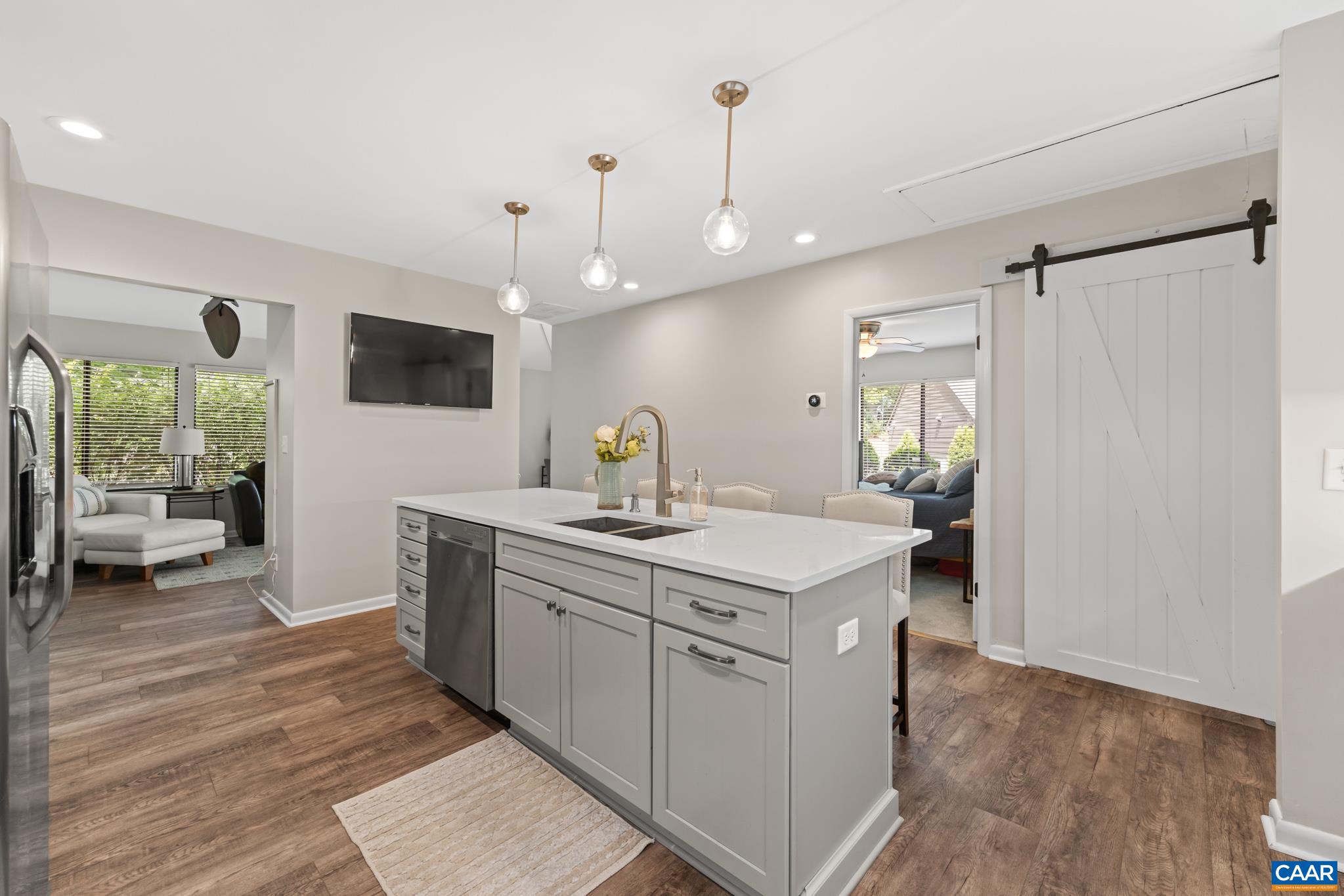 101 BLITHE CT