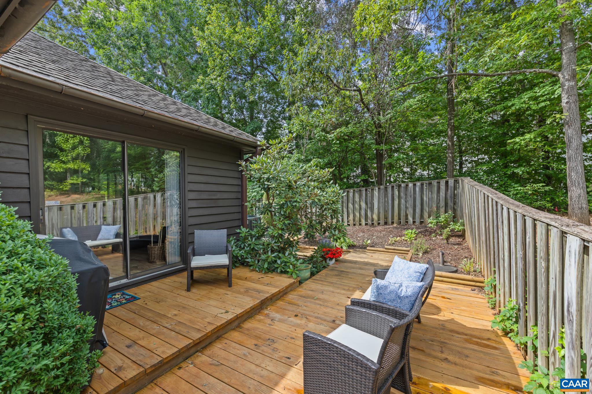 101 BLITHE CT