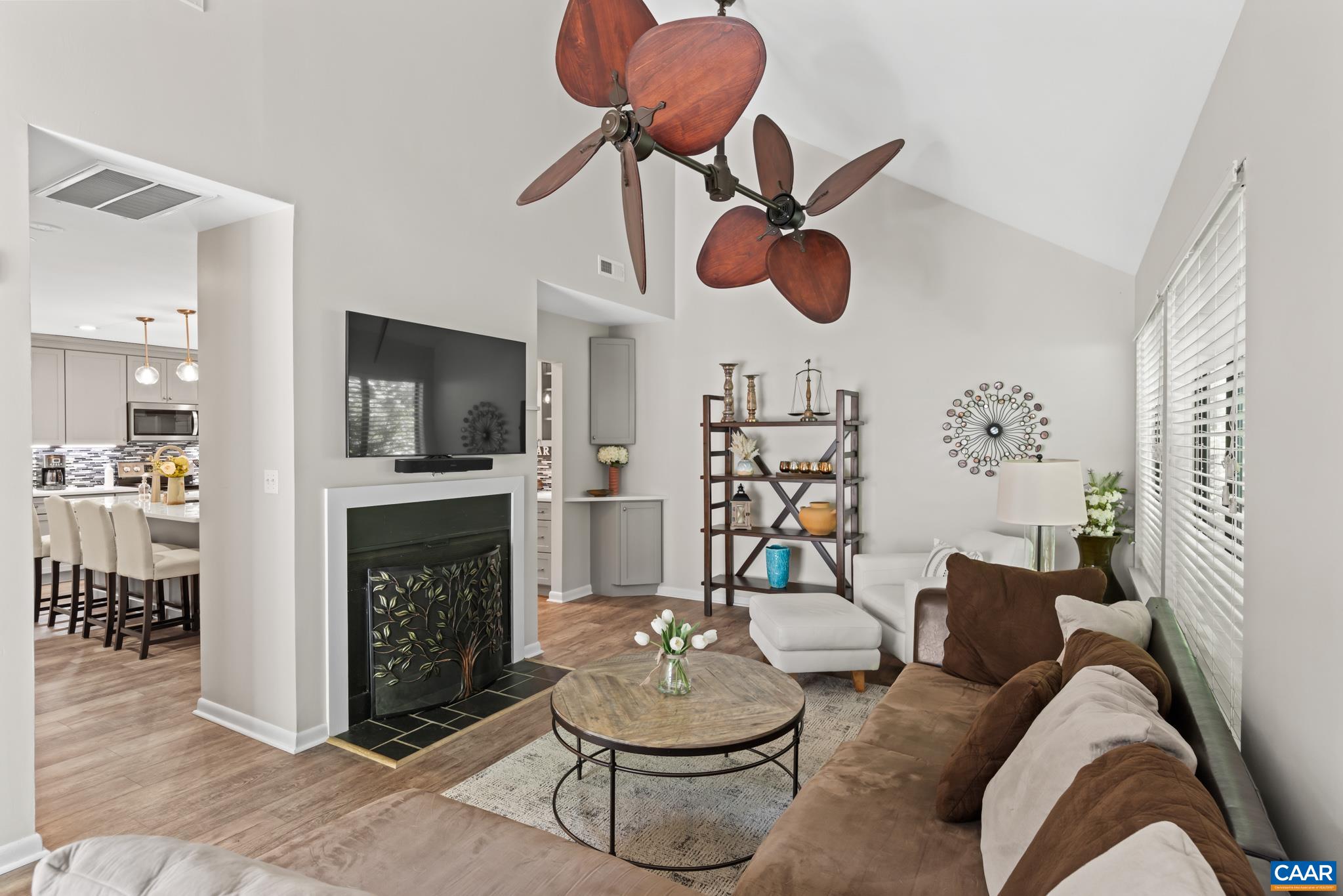 101 BLITHE CT