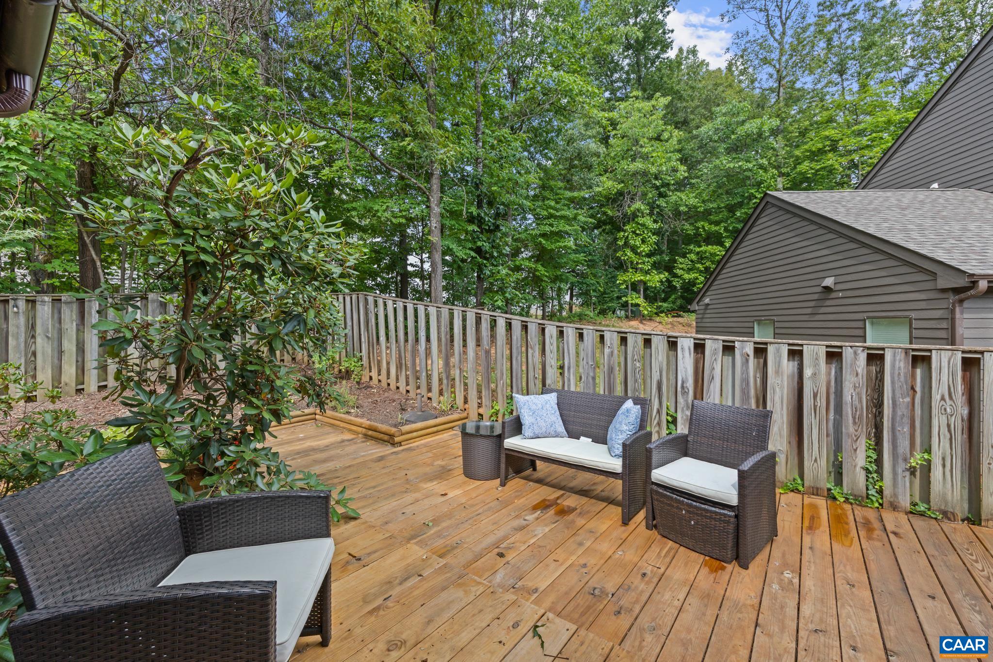 101 BLITHE CT