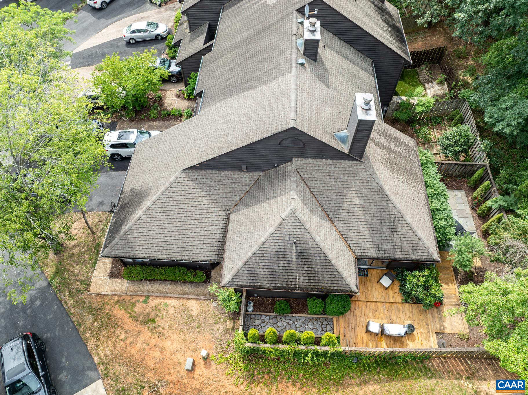 101 BLITHE CT