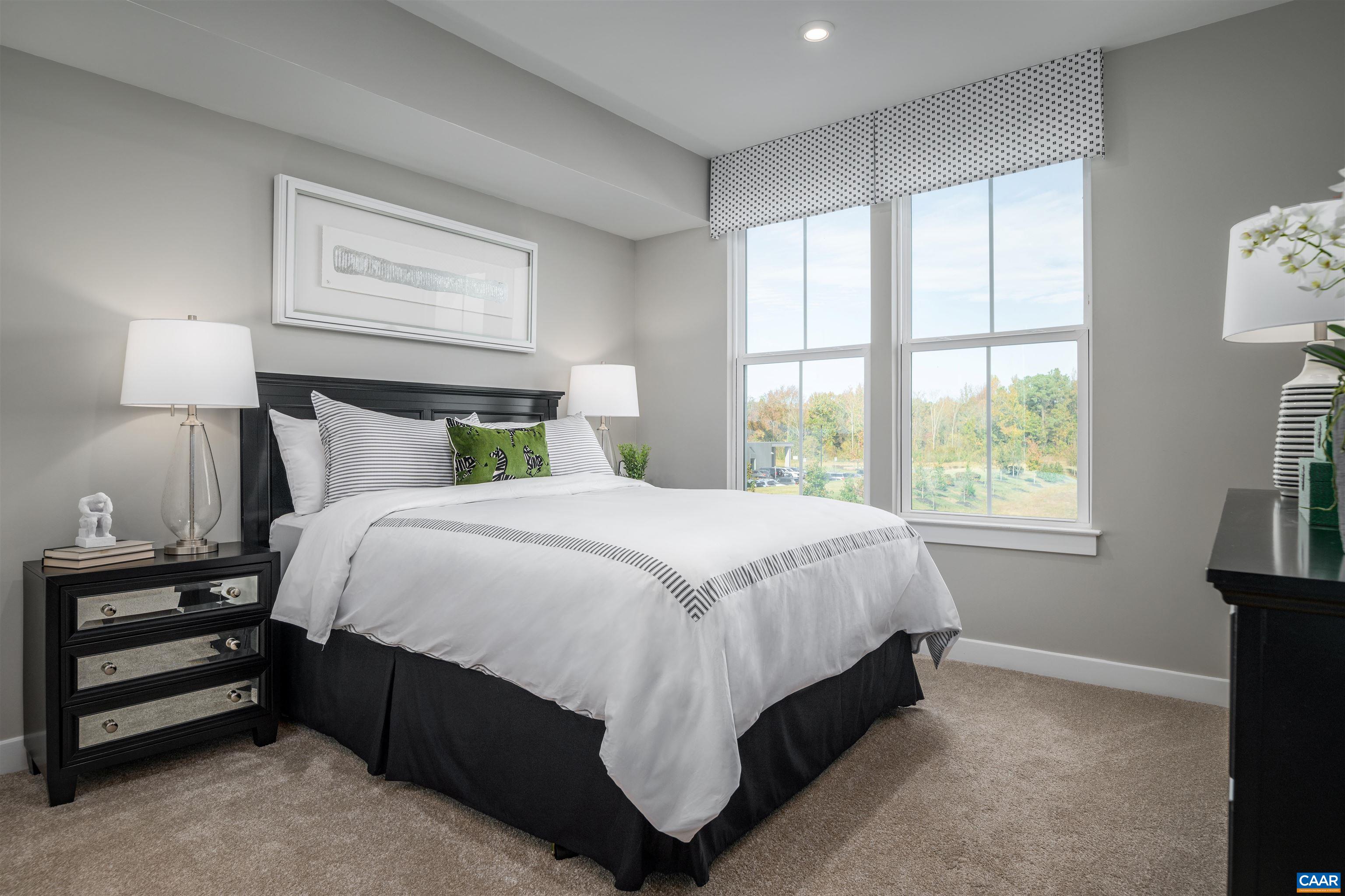 4040A PERSEUS LN