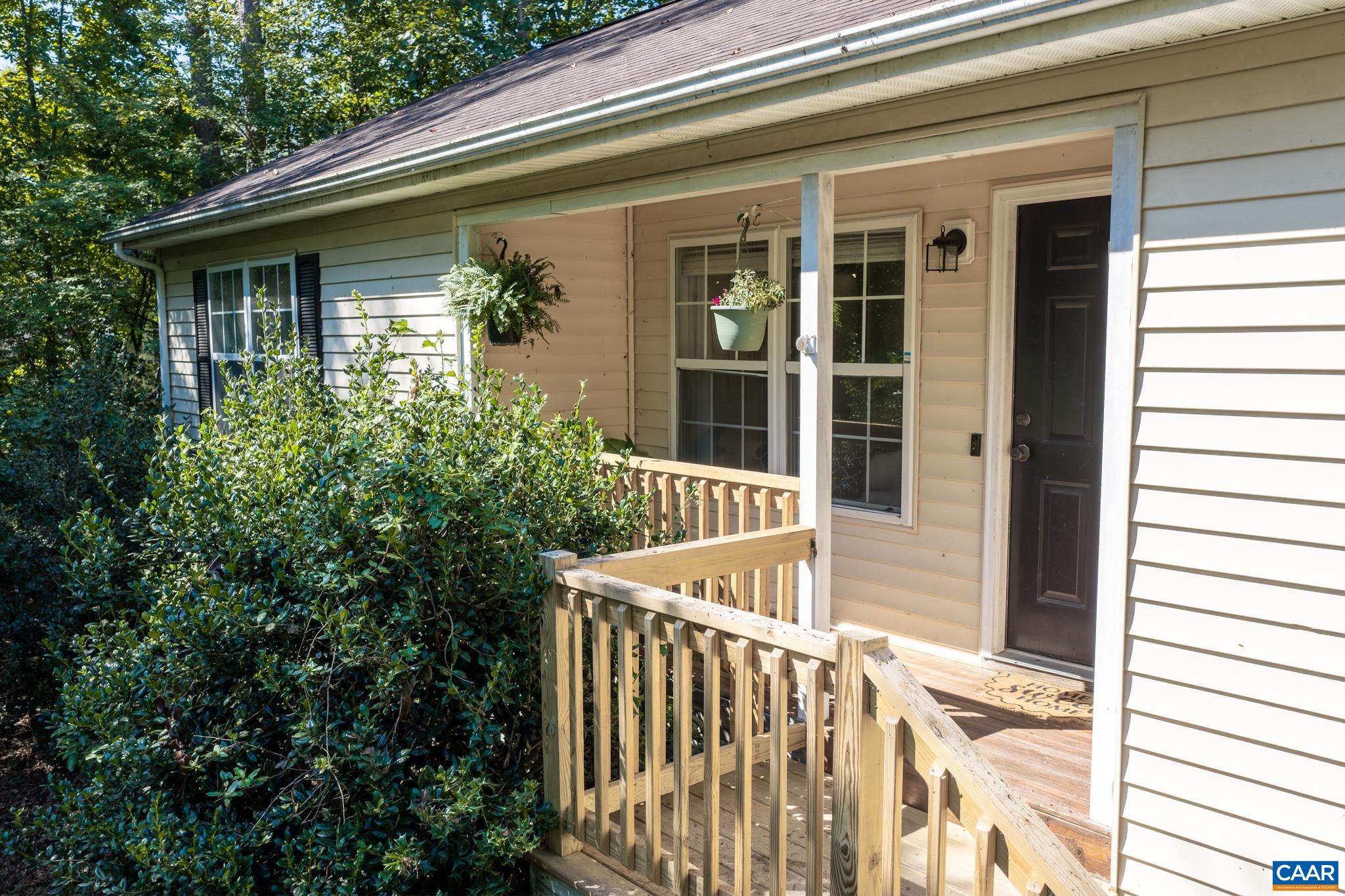 10 IROQUOIS WAY