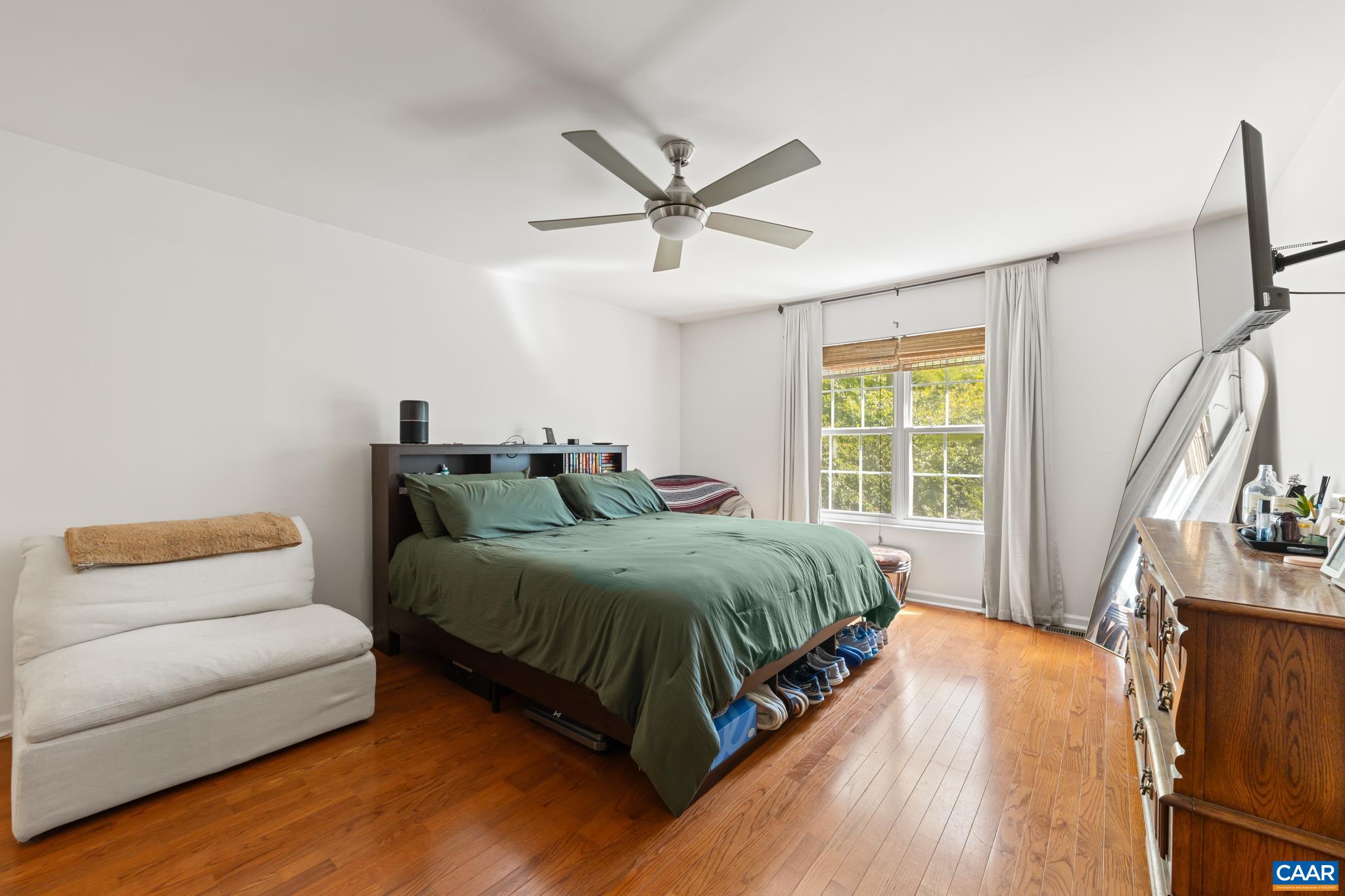 10 IROQUOIS WAY