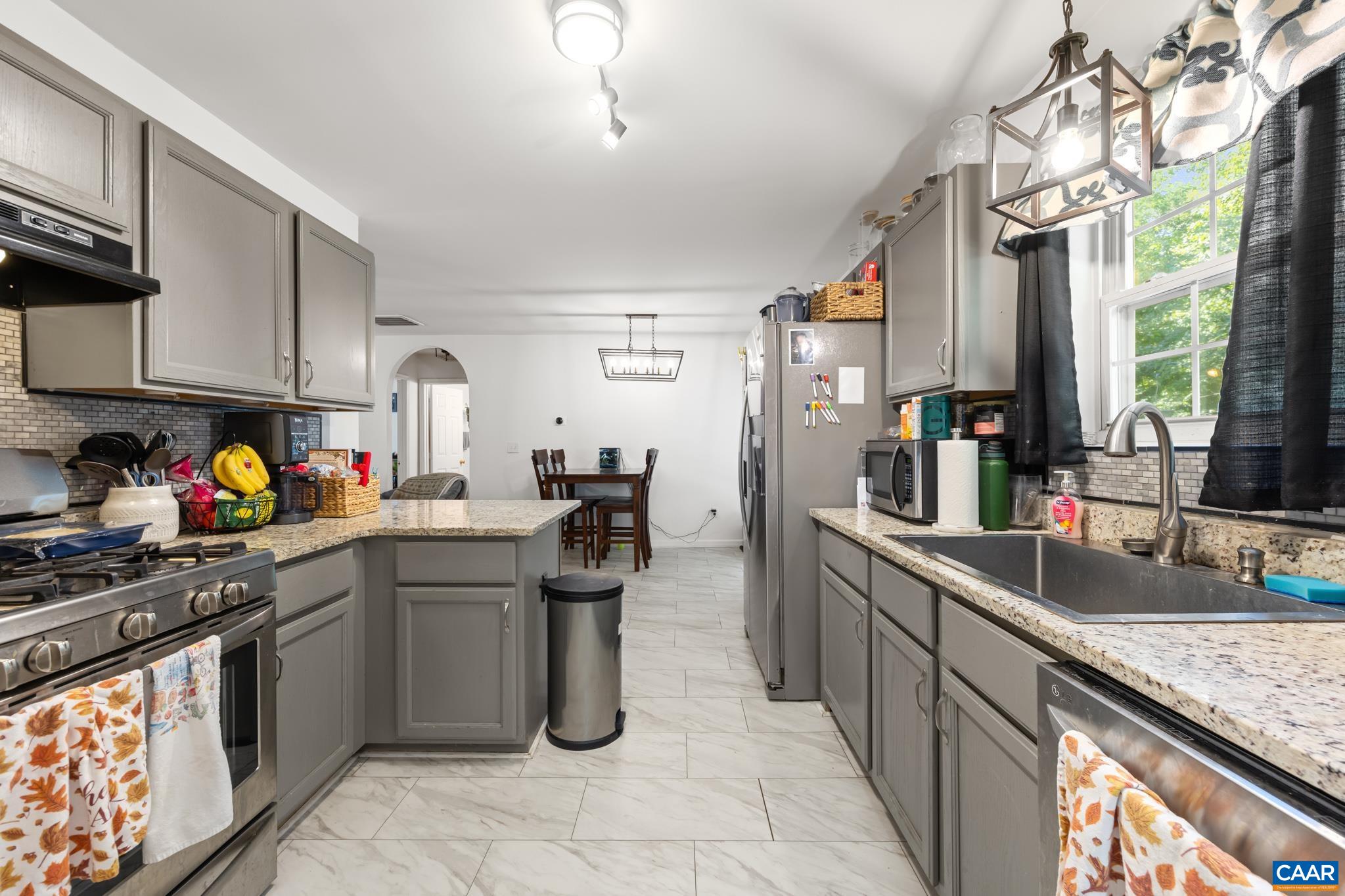 10 IROQUOIS WAY
