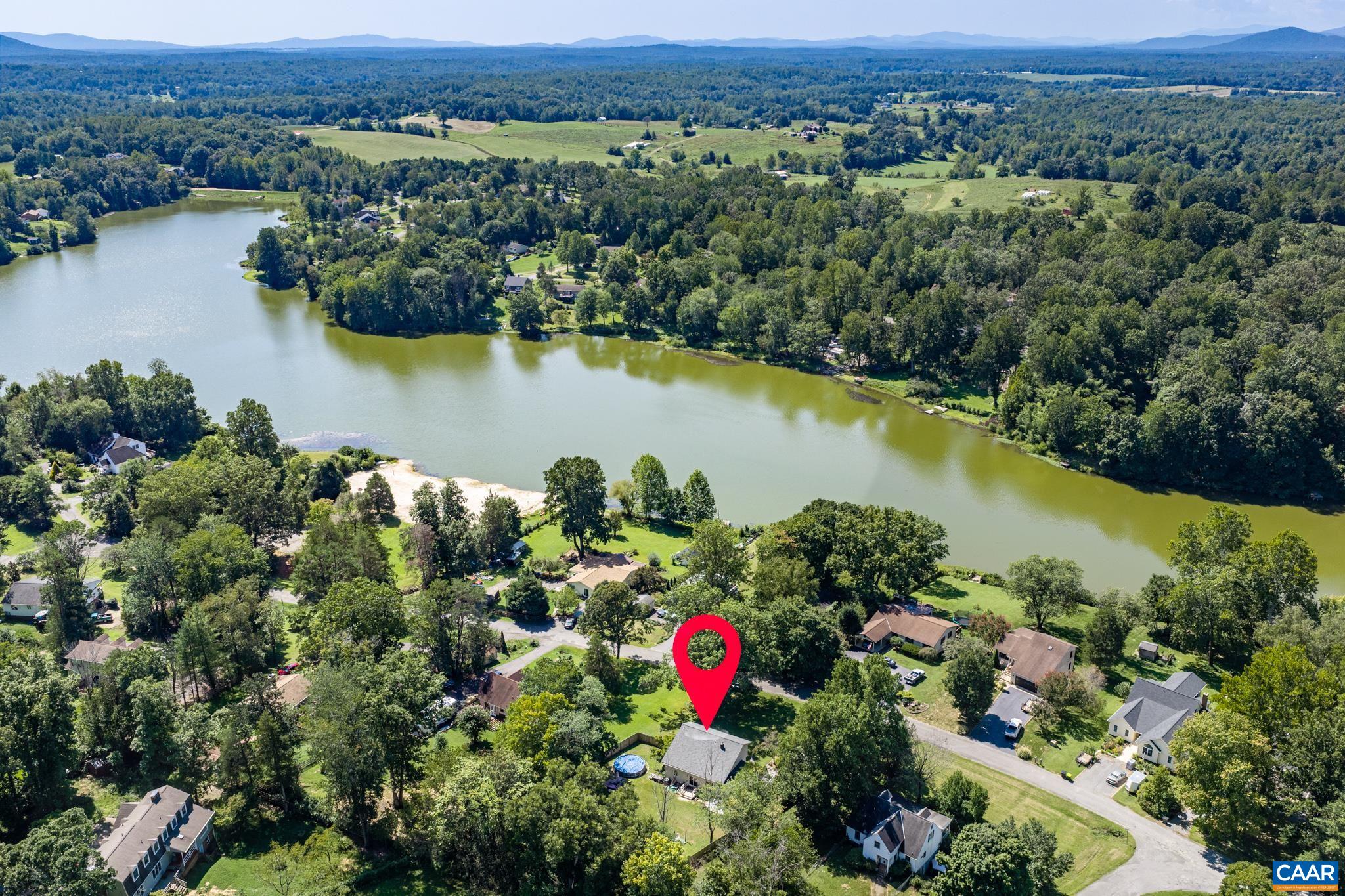 421 SUNSET DR