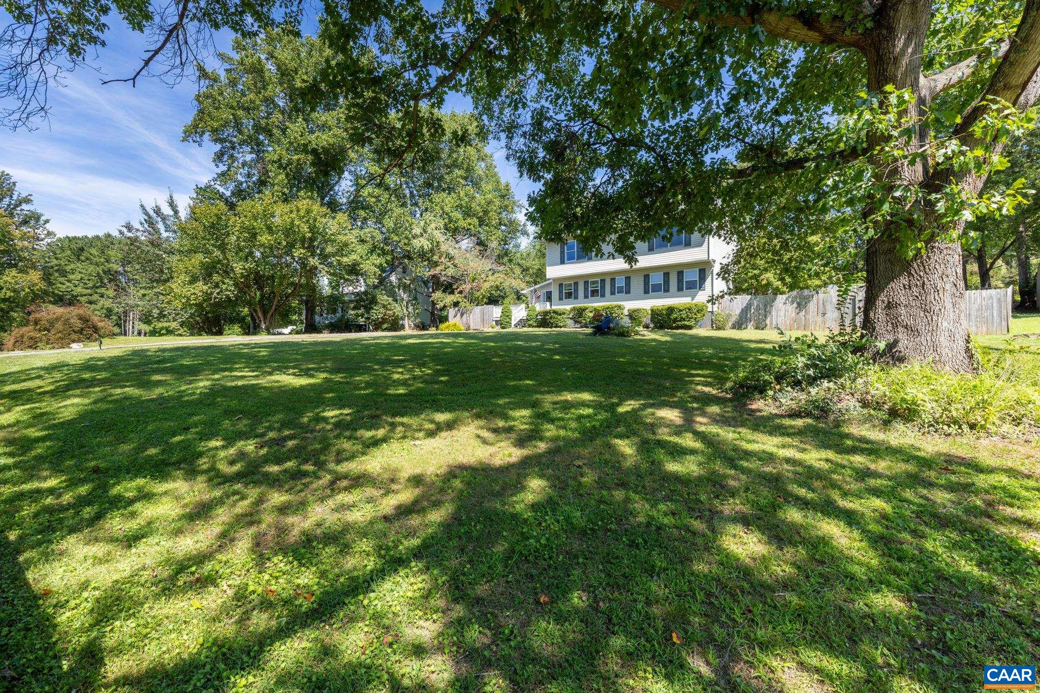 421 SUNSET DR