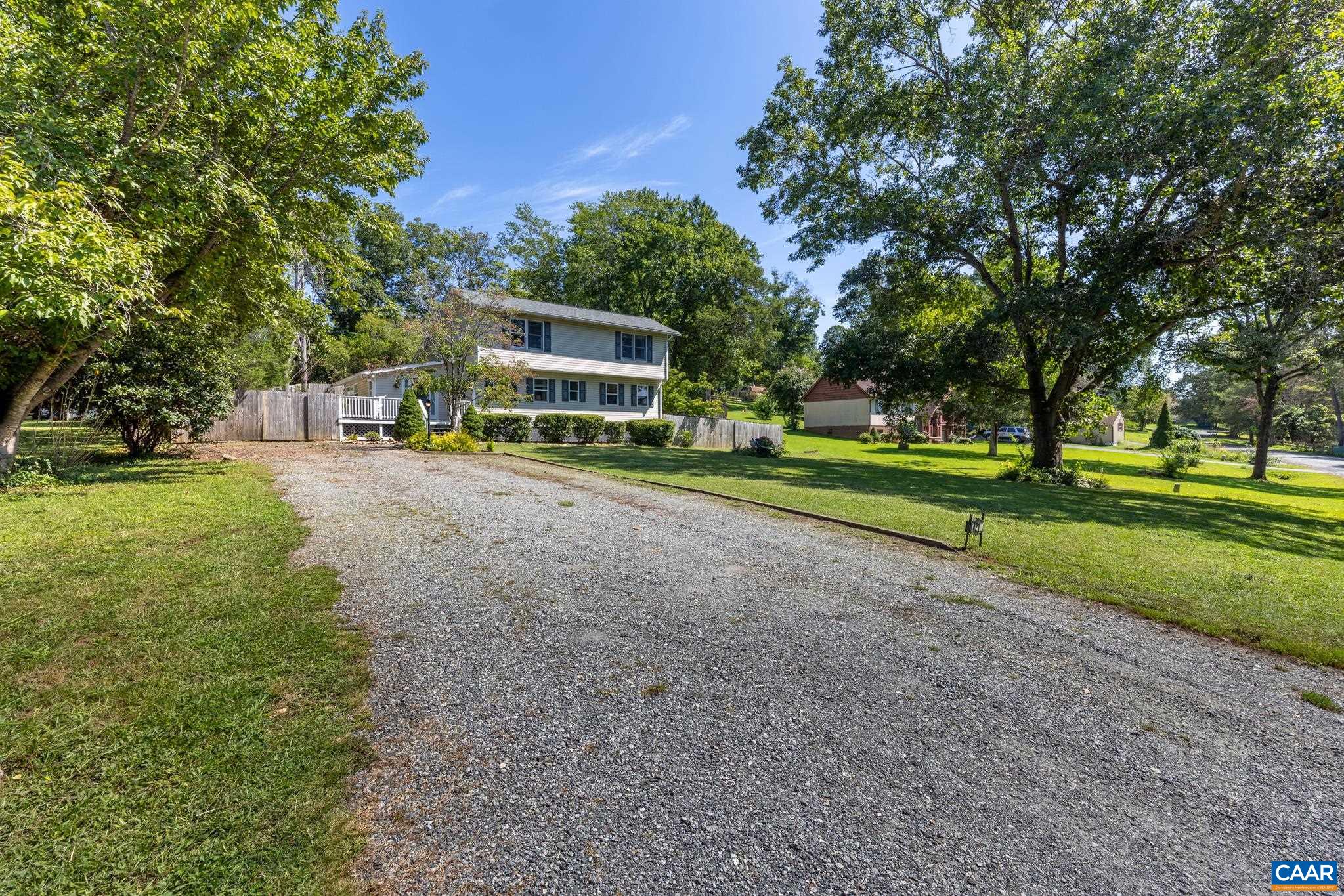 421 SUNSET DR