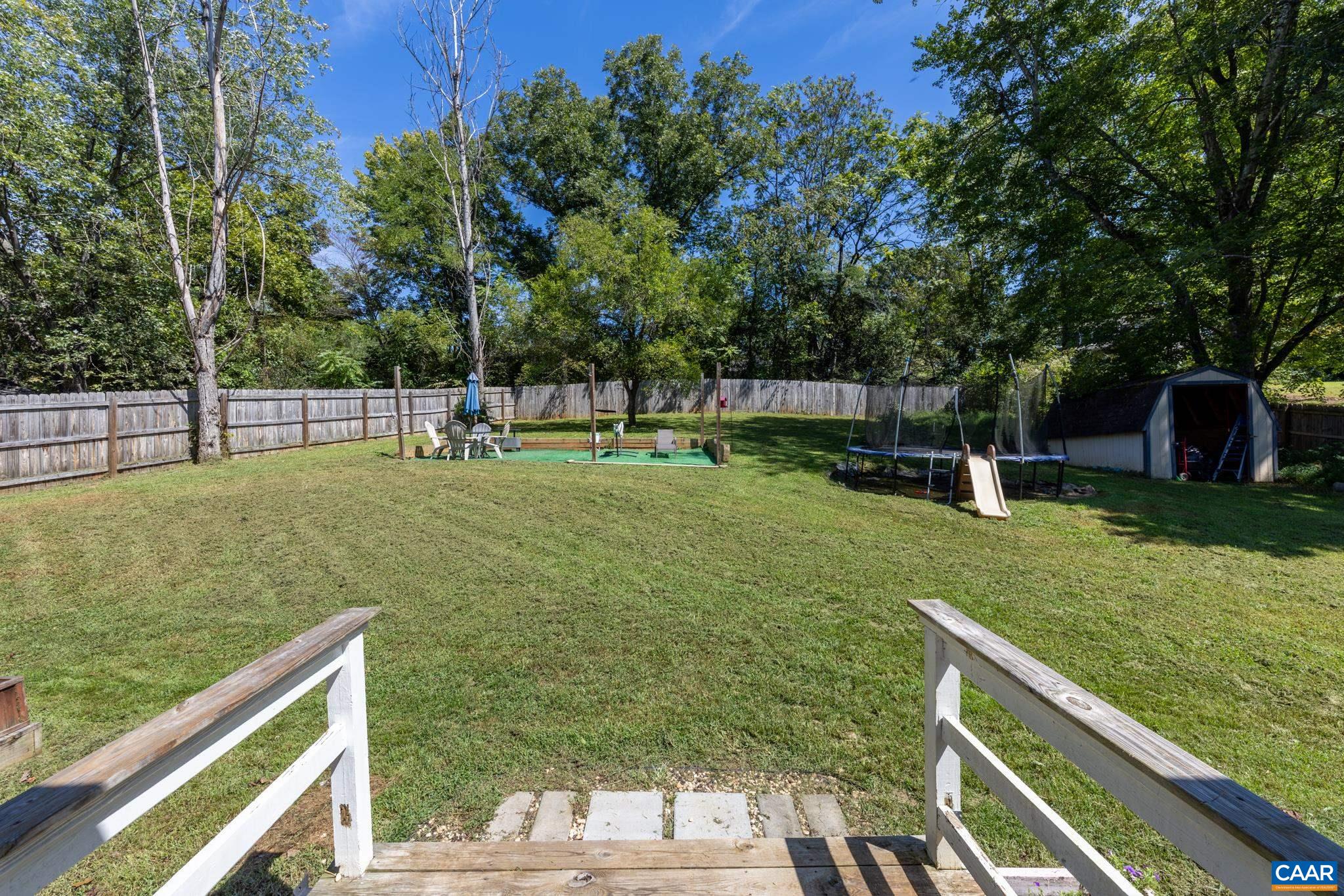 421 SUNSET DR