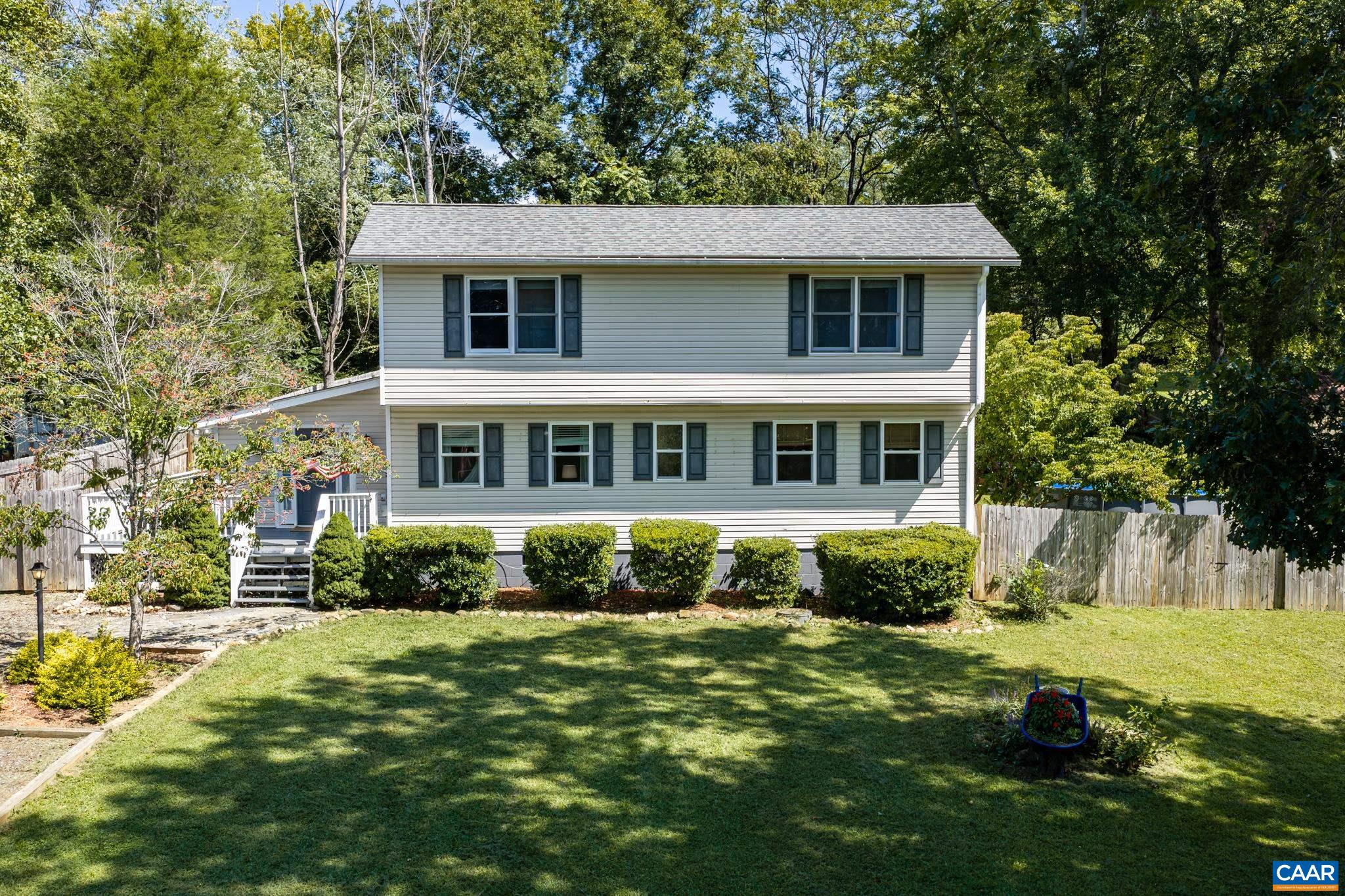 421 SUNSET DR
