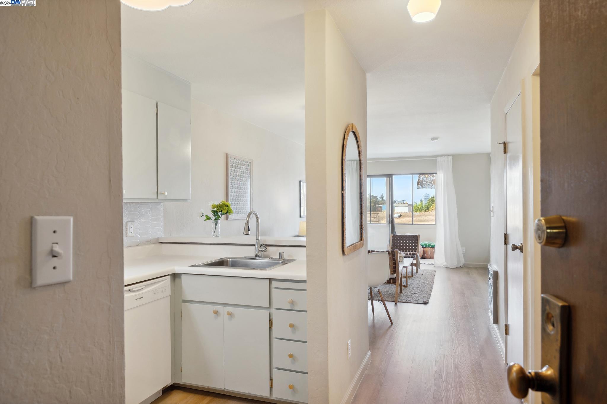 507 Wickson Ave # 203