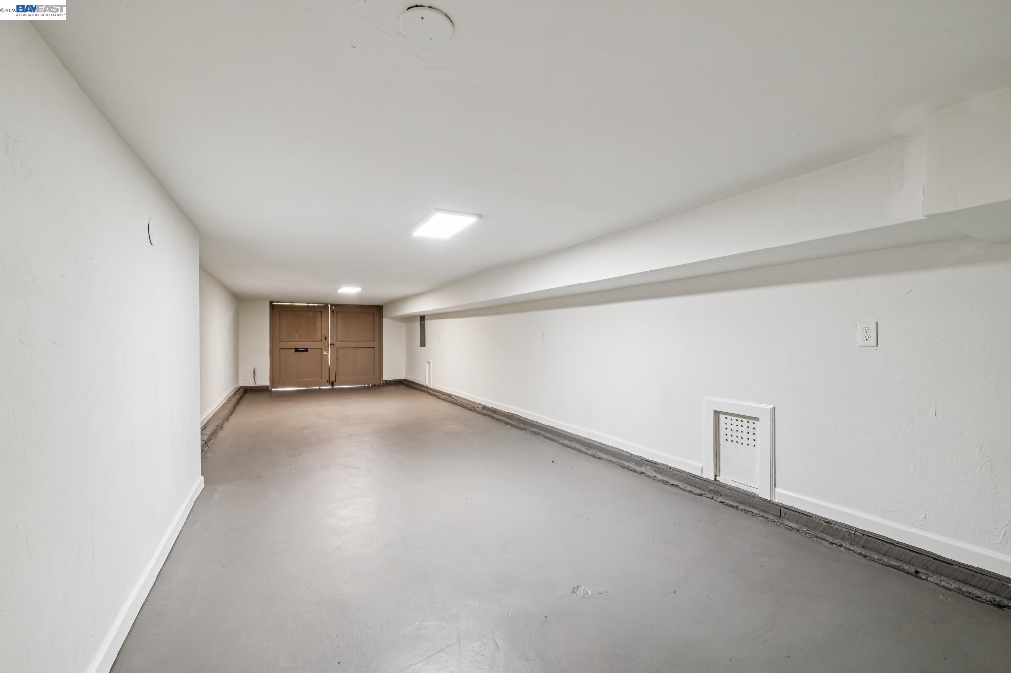 467 Santa Clara Ave