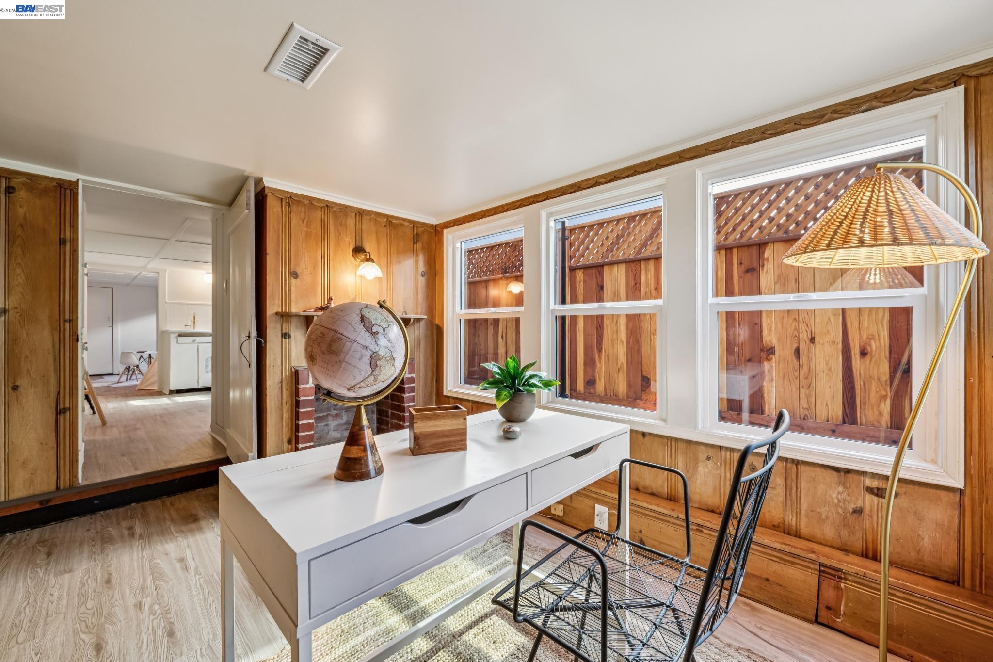 467 Santa Clara Ave