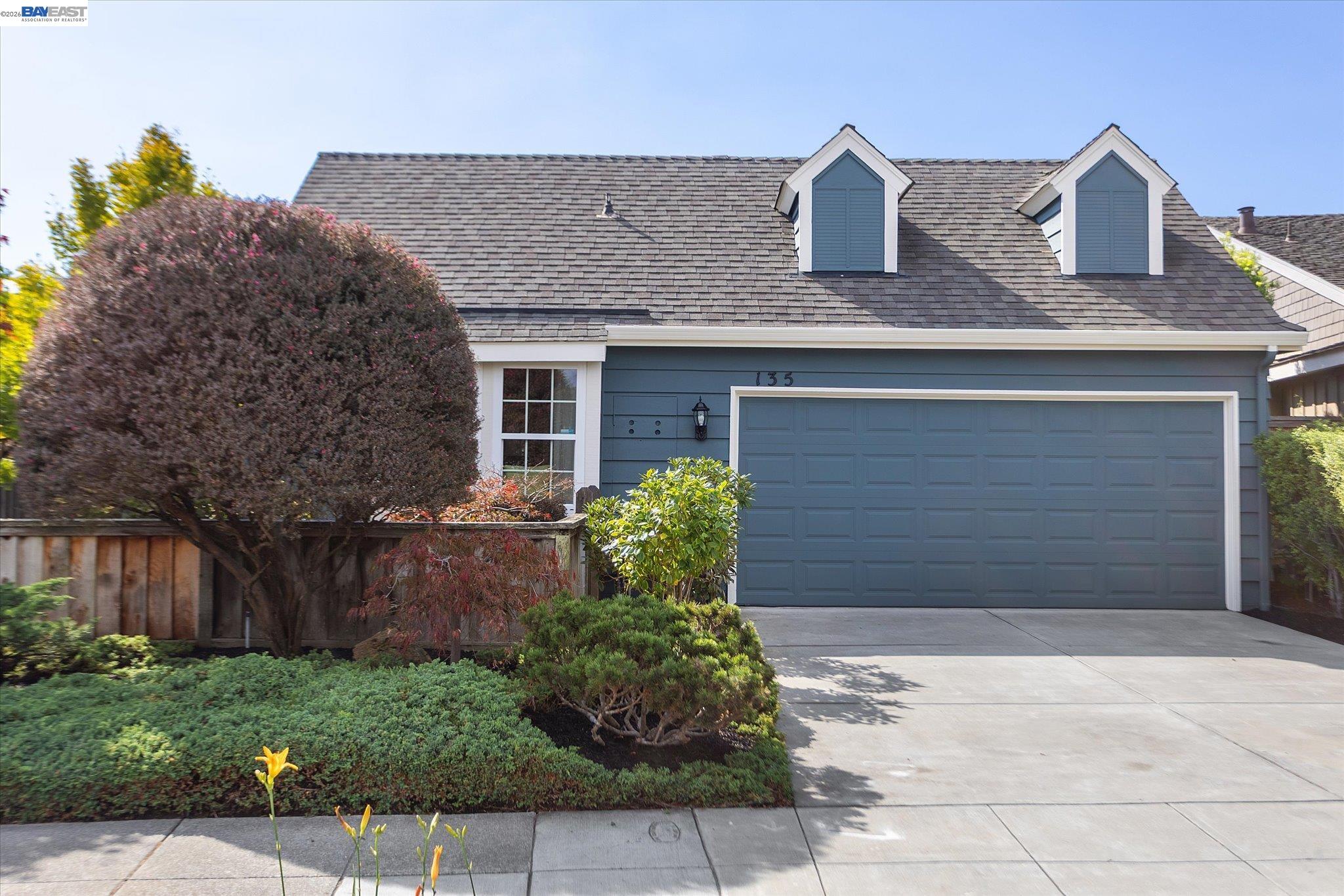 135 Weymouth Ct