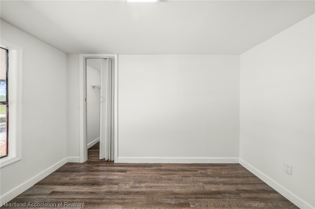 3290 N Horseshoe Drive