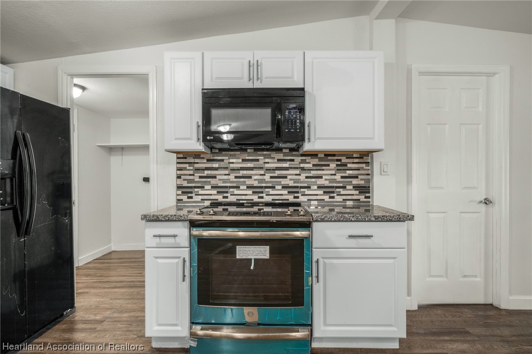 3290 N Horseshoe Drive