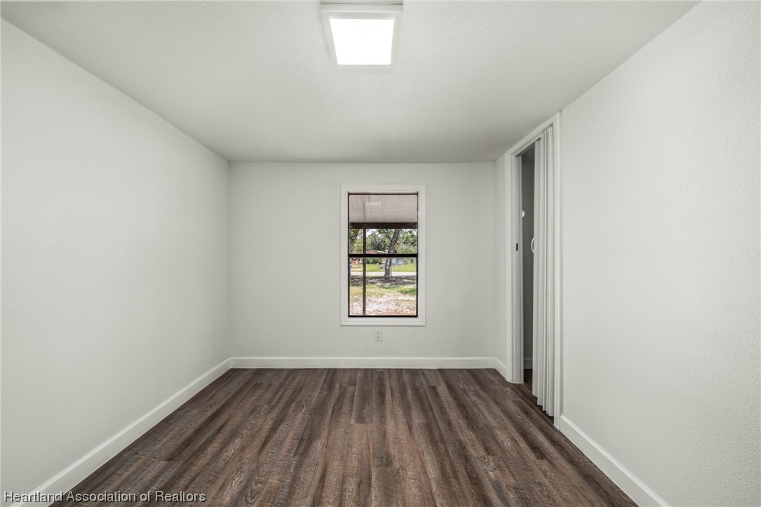 3290 N Horseshoe Drive