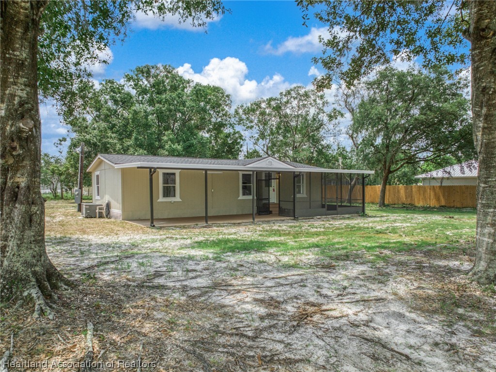 3290 N Horseshoe Drive