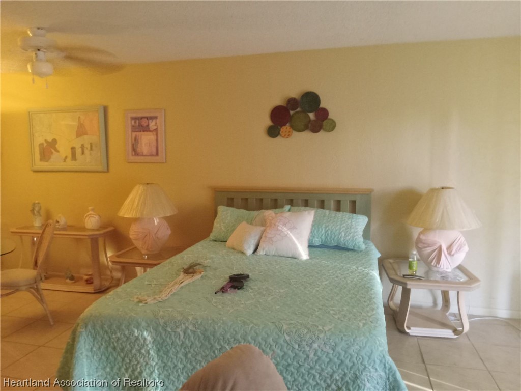 110 Golf Villas Court NW