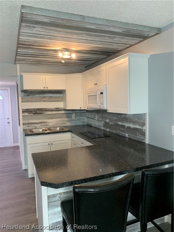 110 Golf Villas Court NW